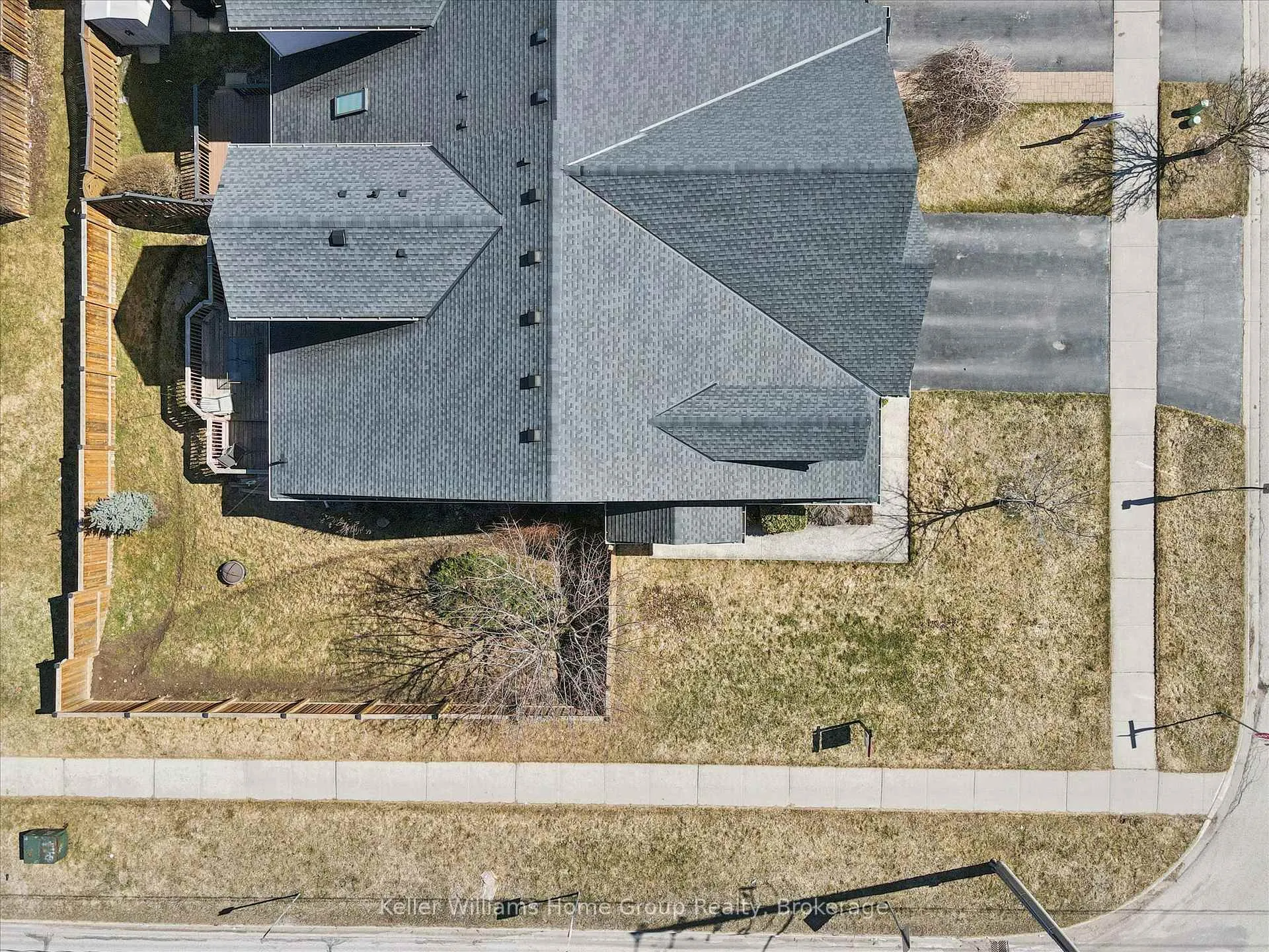 Photo 43 of 35 Thornton Street, Guelph, Grange Road — HOMEH