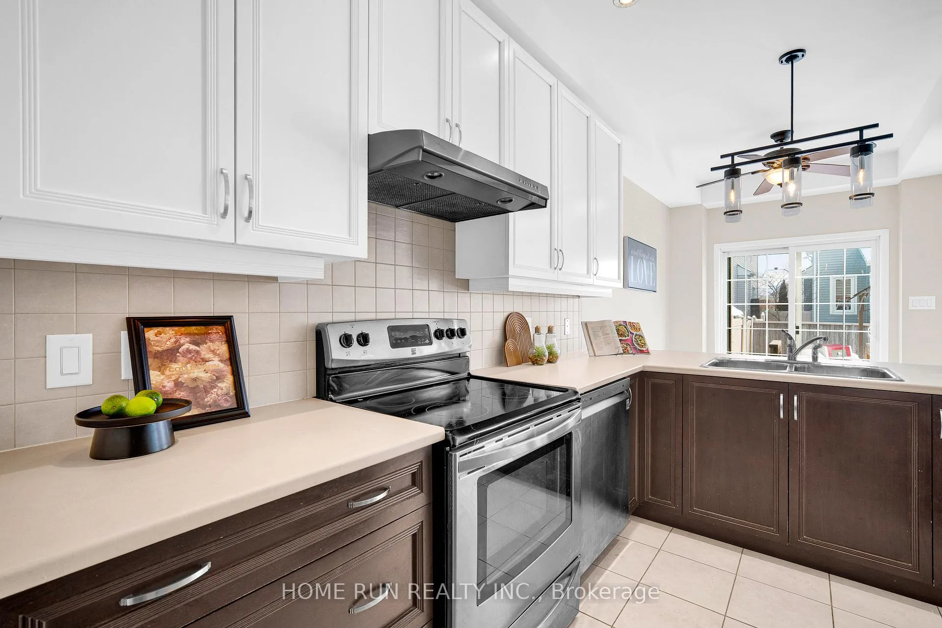 Photo 16 of 636 Pamplona Private, Ottawa, Barrhaven - Stonebridge — HOMEH