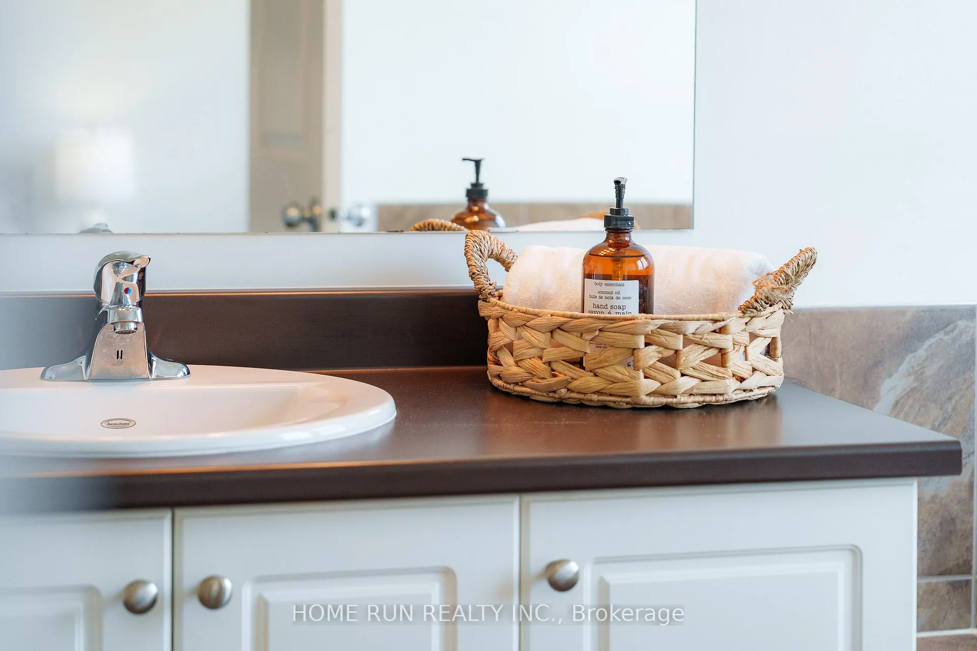 Photo 30 of 636 Pamplona Private, Ottawa, Barrhaven - Stonebridge — HOMEH