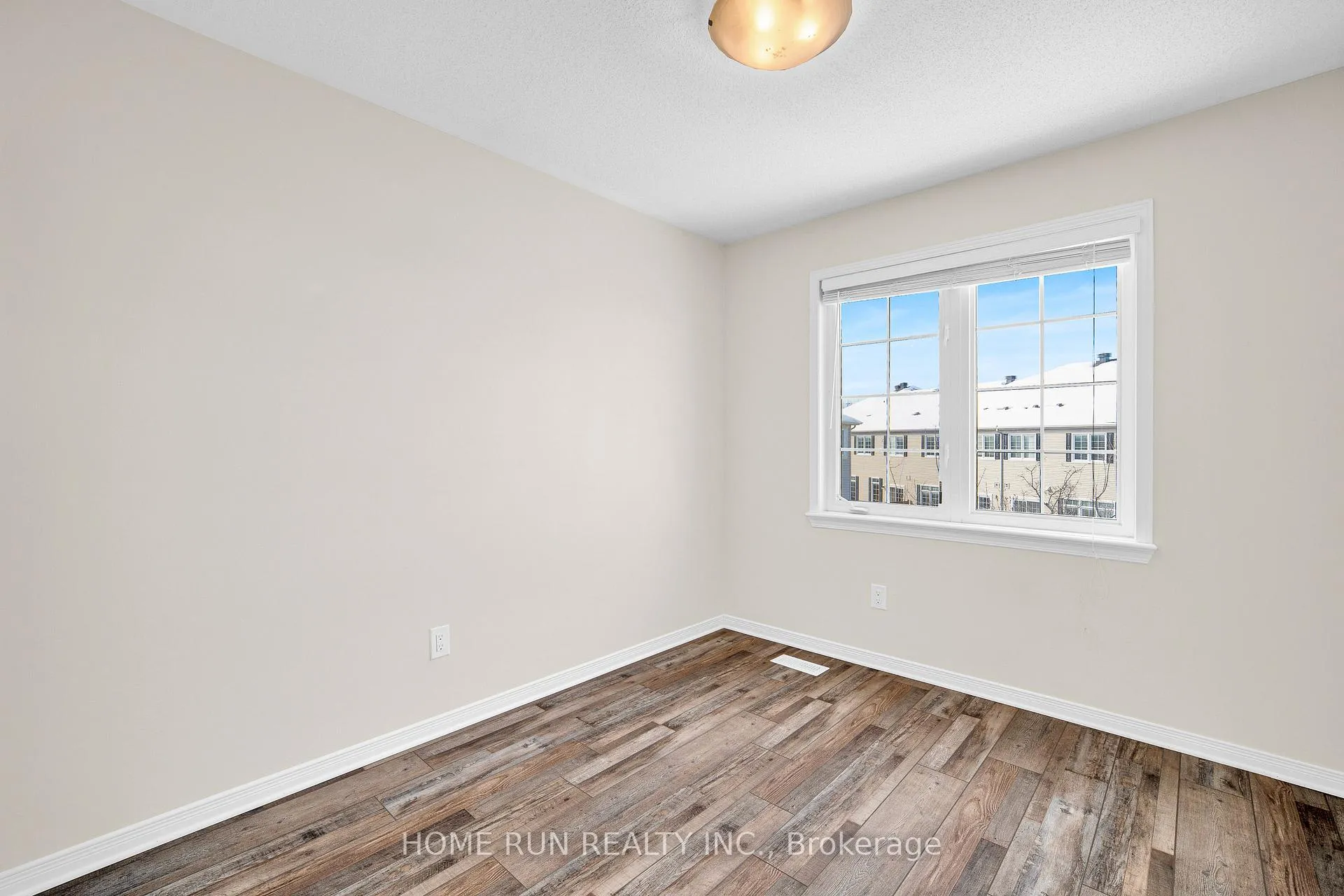Photo 32 of 636 Pamplona Private, Ottawa, Barrhaven - Stonebridge — HOMEH