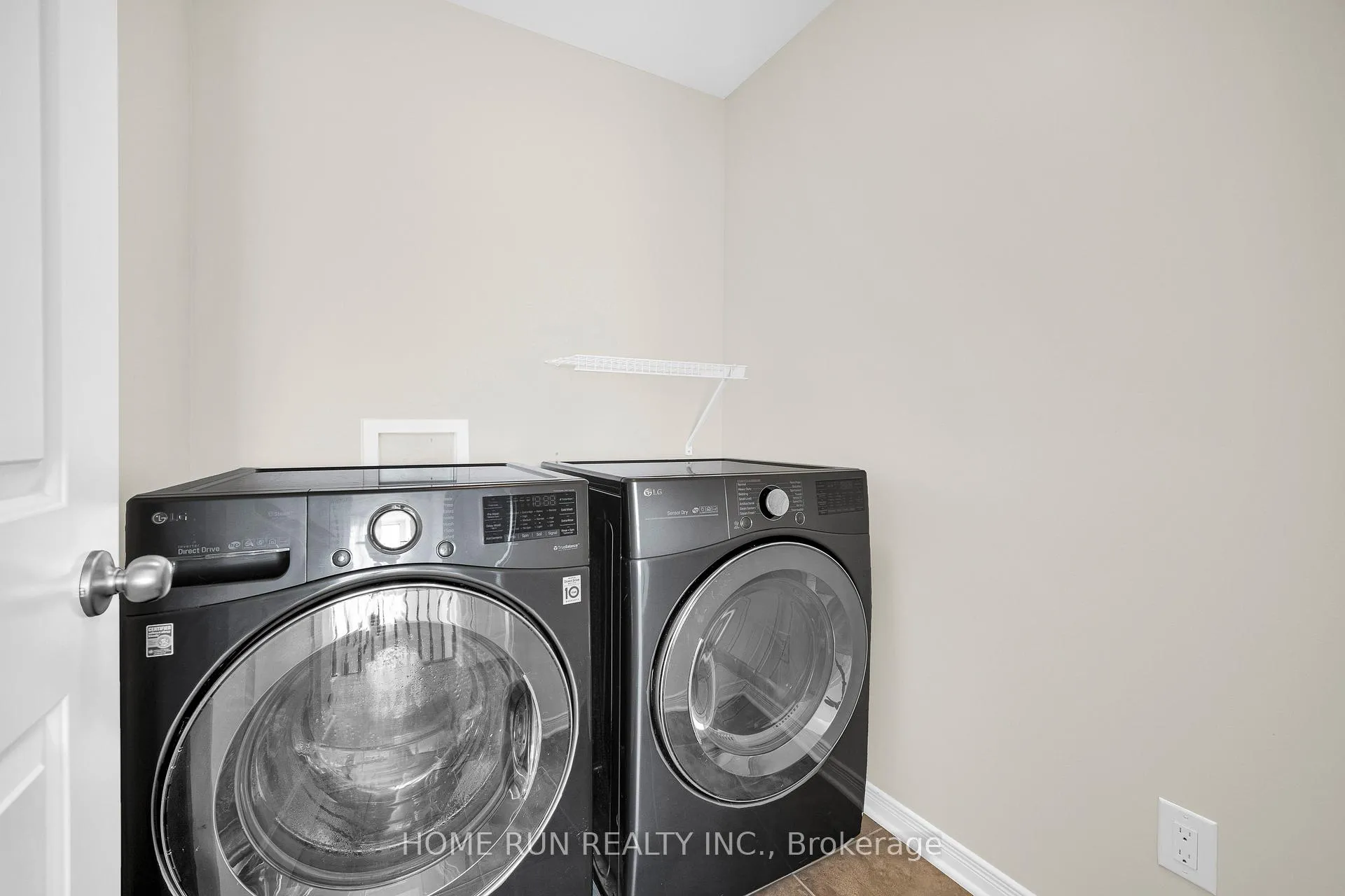 Photo 37 of 636 Pamplona Private, Ottawa, Barrhaven - Stonebridge — HOMEH