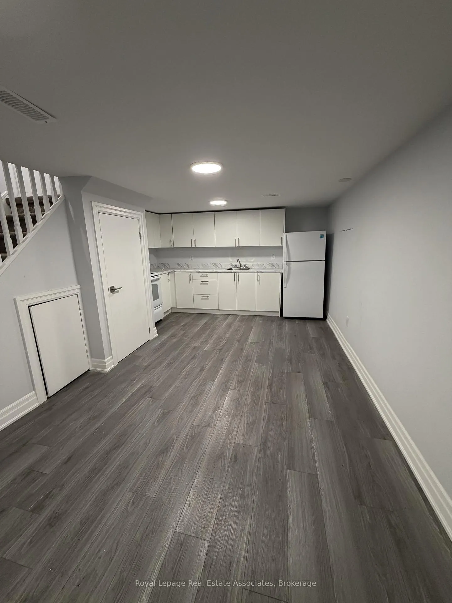 Photo 1 of Unit 1, 46 Dell Park Avenue, Toronto, Englemount-Lawrence — HOMEH