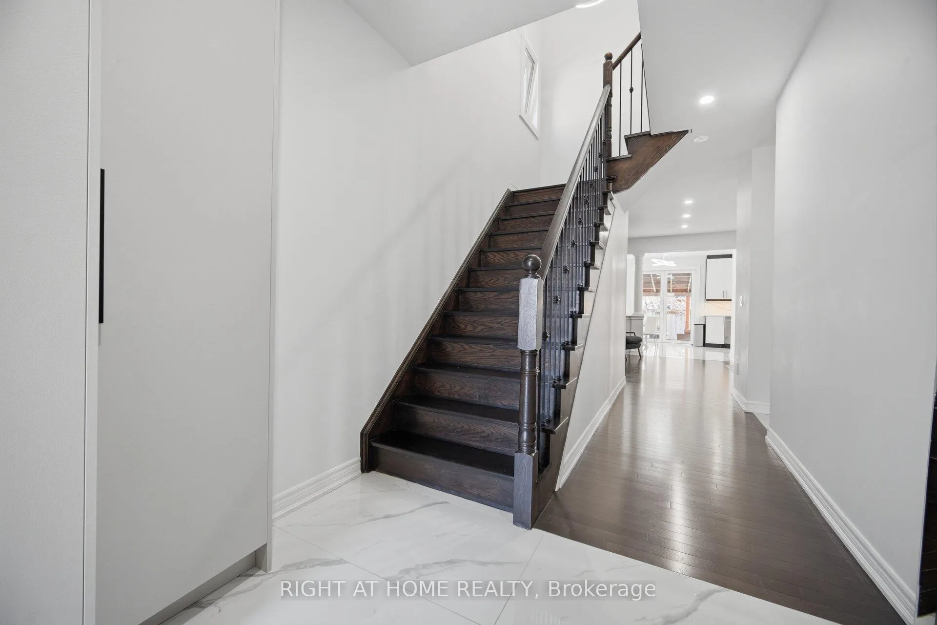 Photo 18 of 87 Via Toscana Drive, Vaughan, Vellore Village — HOMEH