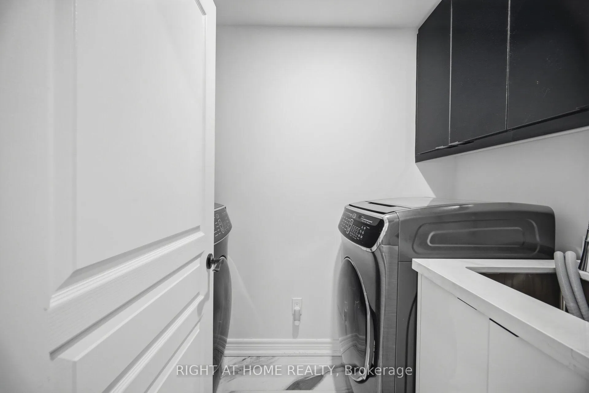 Photo 36 of 87 Via Toscana Drive, Vaughan, Vellore Village — HOMEH