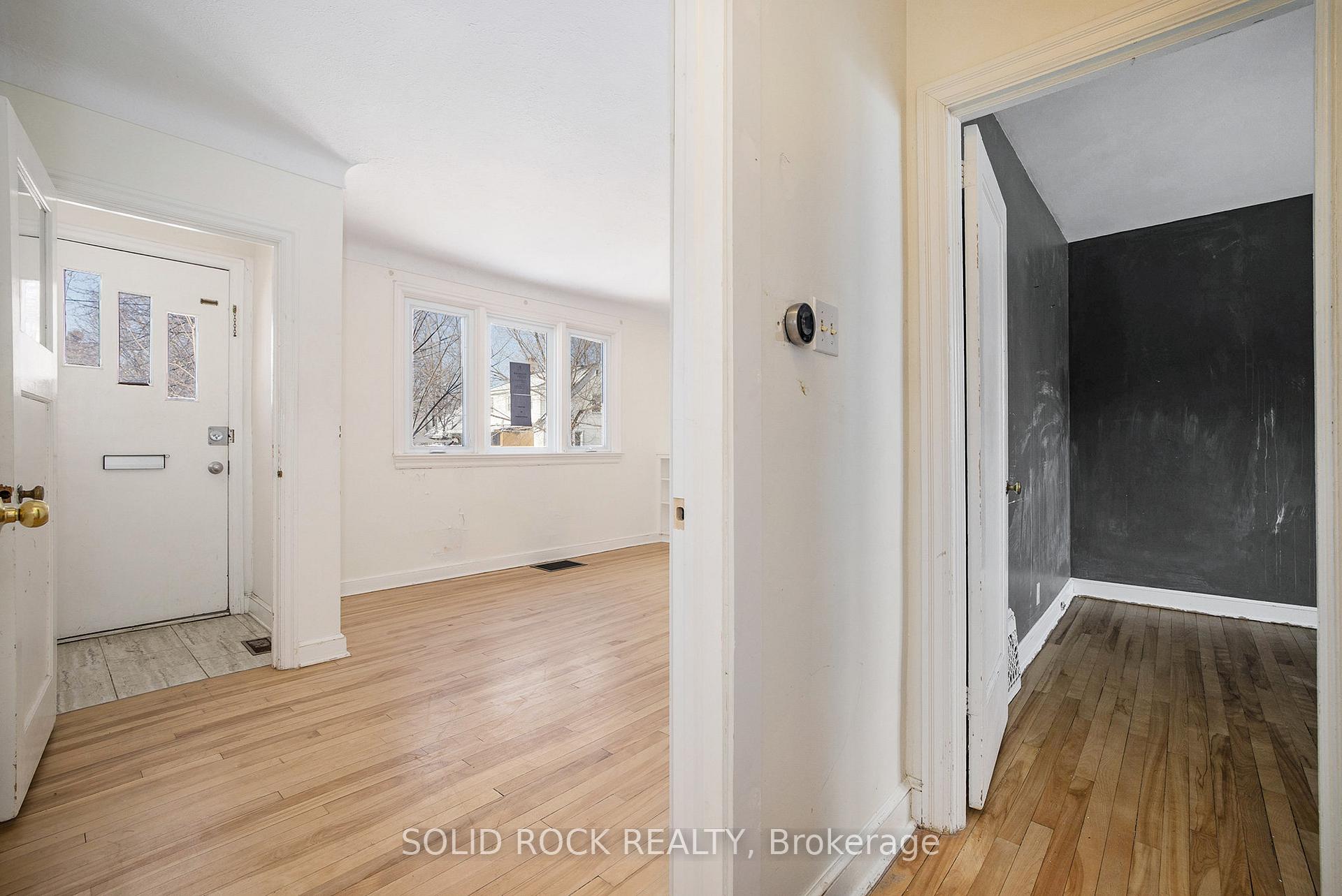 Photo 8 of 1653 Edge Hill Place, Ottawa, Ridgemont — HOMEH