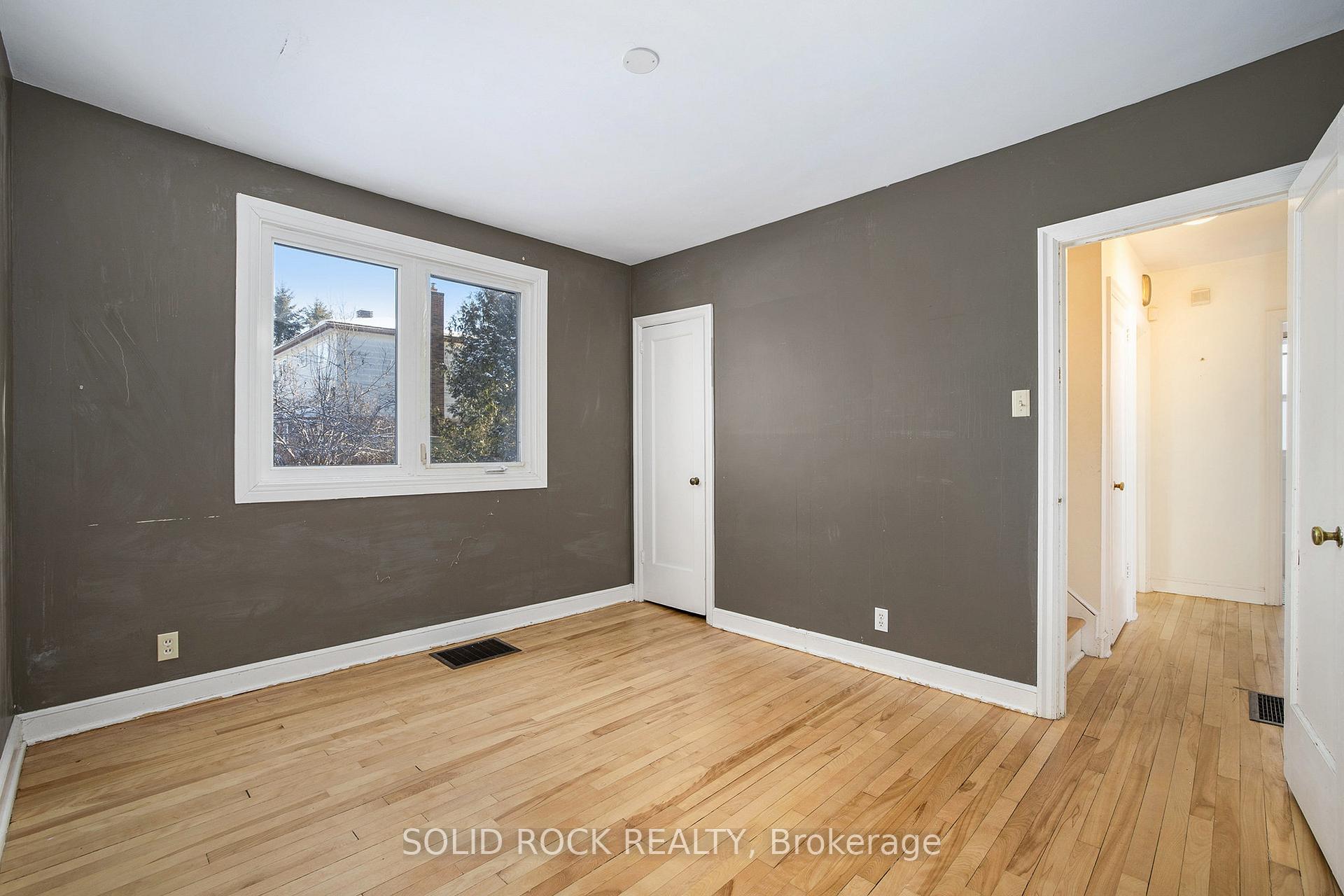 Photo 16 of 1653 Edge Hill Place, Ottawa, Ridgemont — HOMEH