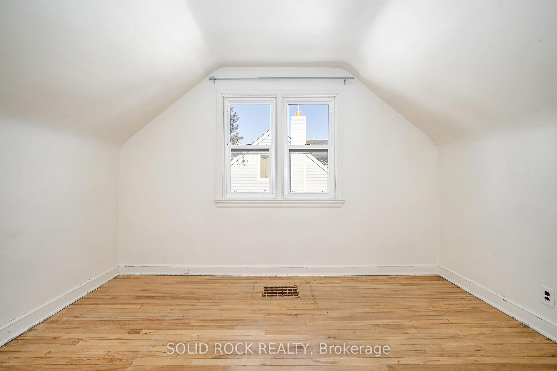 Photo 22 of 1653 Edge Hill Place, Ottawa, Ridgemont — HOMEH