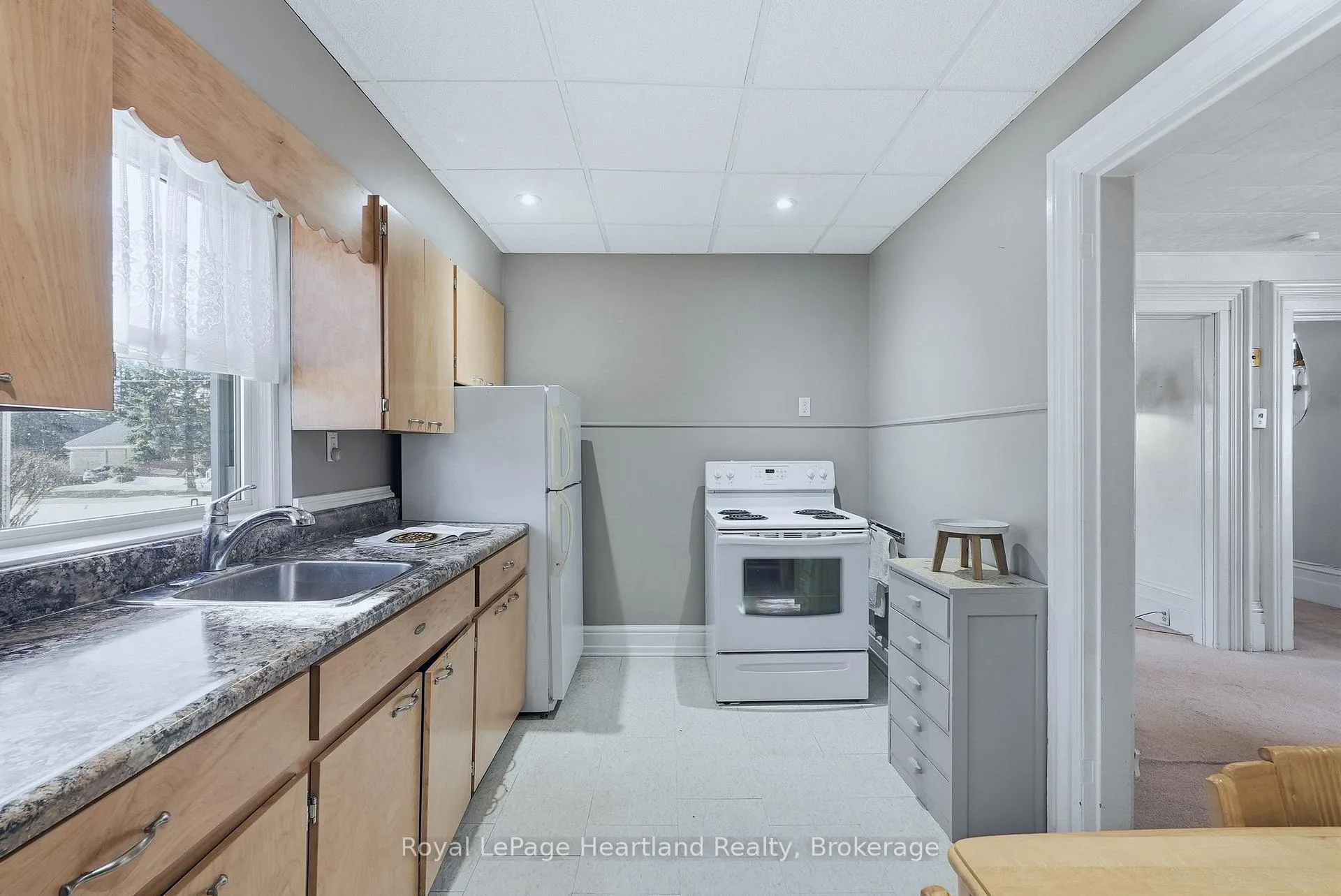 Photo 17 of 77 King Street S, Minto — HOMEH