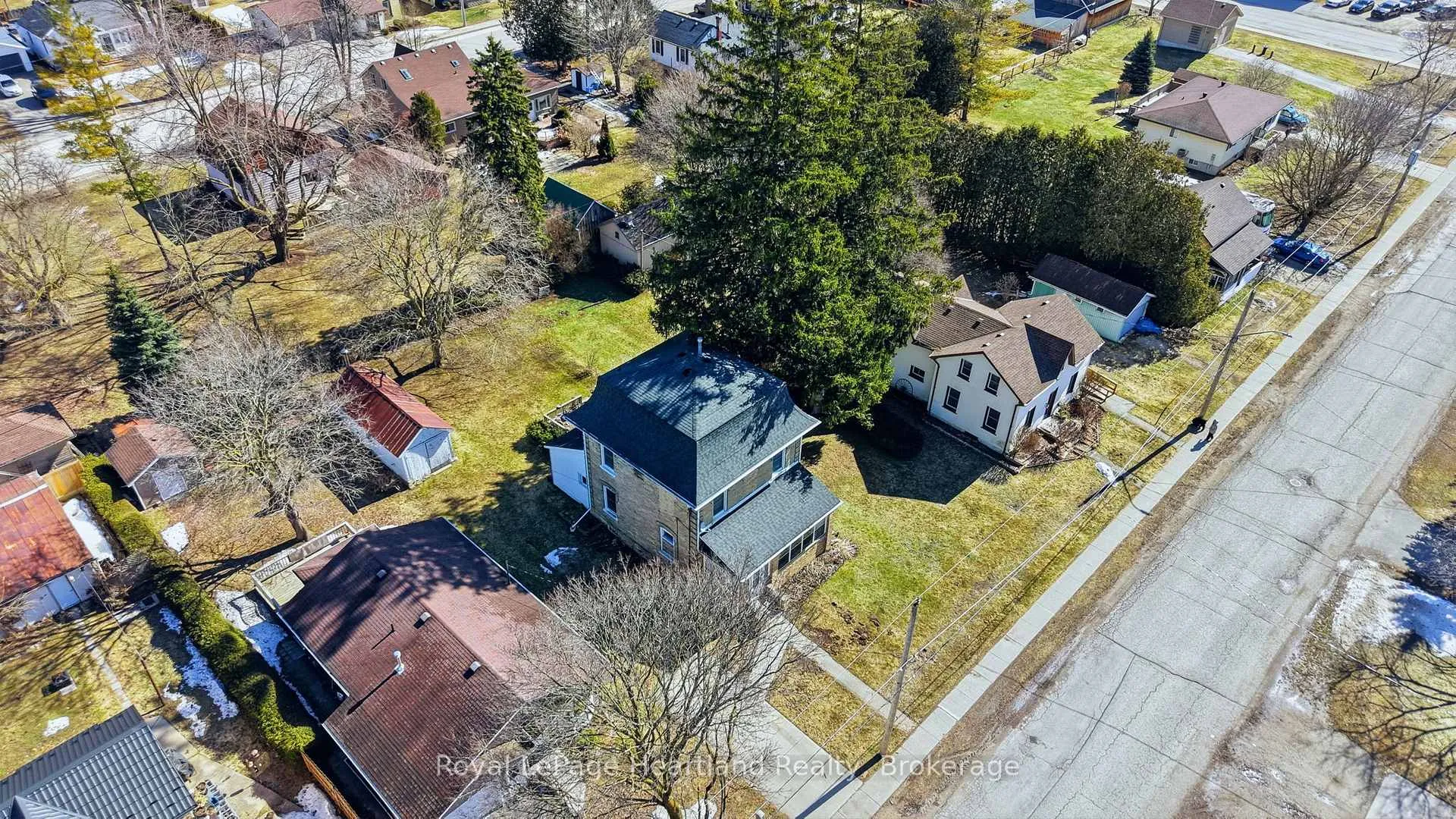 Photo 35 of 77 King Street S, Minto — HOMEH