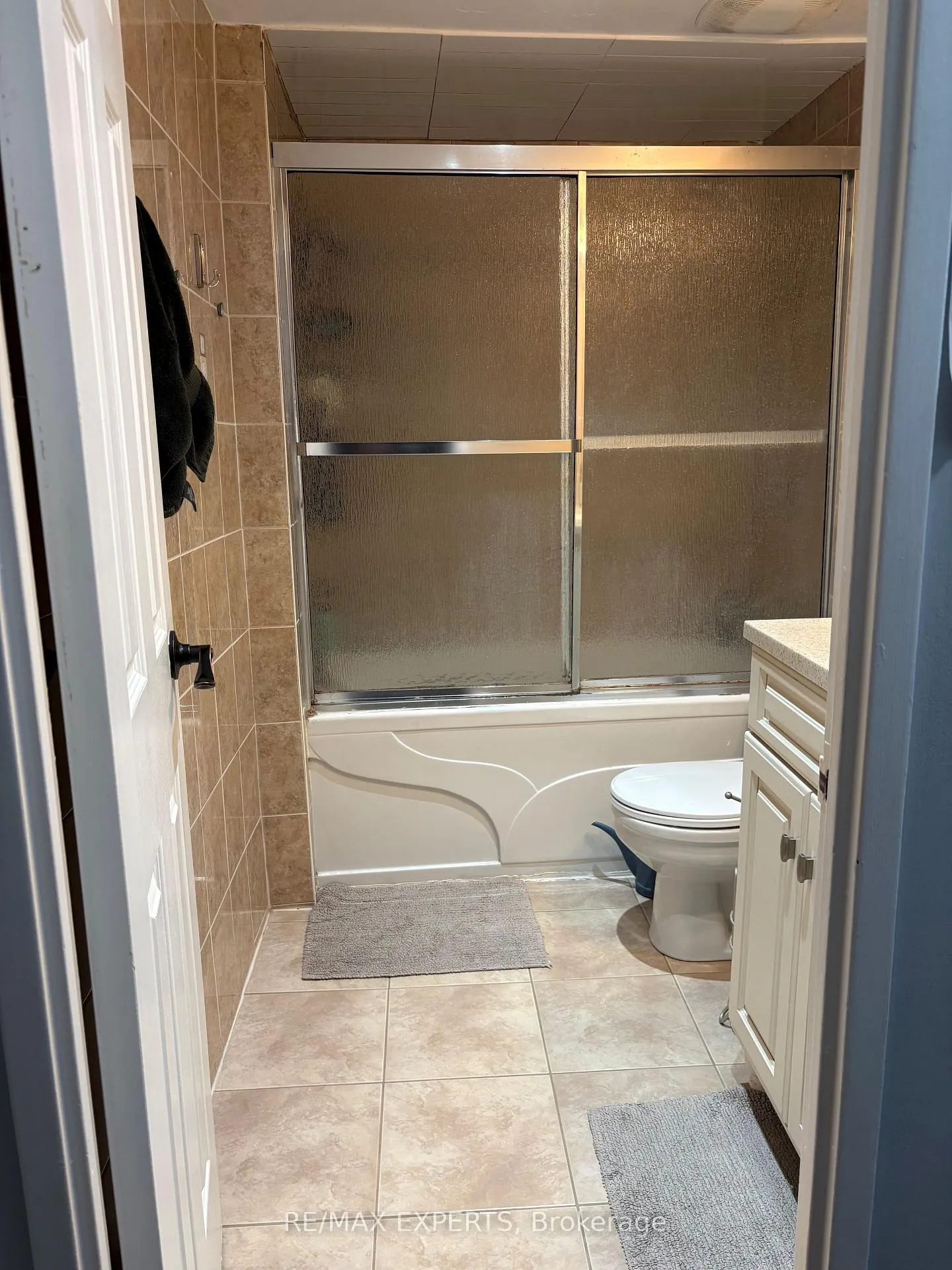 Photo 14 of Unit PH15, 11 Wincott Drive, Etobicoke, Kingsview Village-The Westway — HOMEH