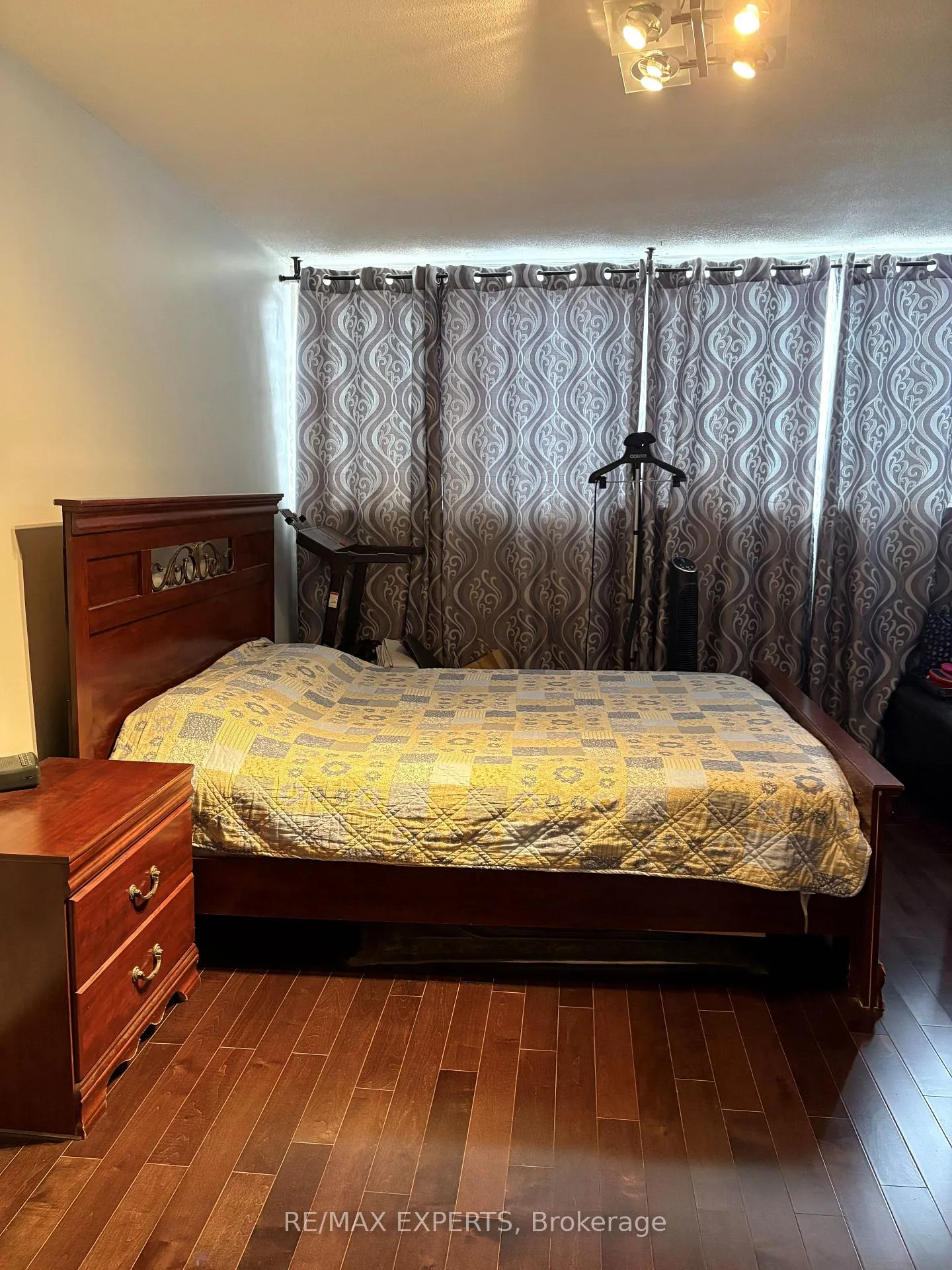 Photo 16 of Unit PH15, 11 Wincott Drive, Etobicoke, Kingsview Village-The Westway — HOMEH