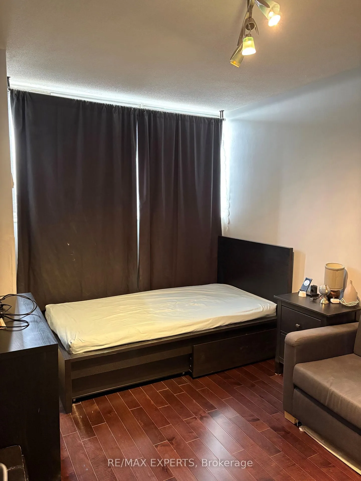 Photo 18 of Unit PH15, 11 Wincott Drive, Etobicoke, Kingsview Village-The Westway — HOMEH