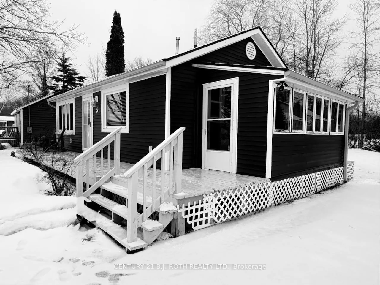 Photo 2 of 5 Delta Drive, Tay, Rural Tay — HOMEH