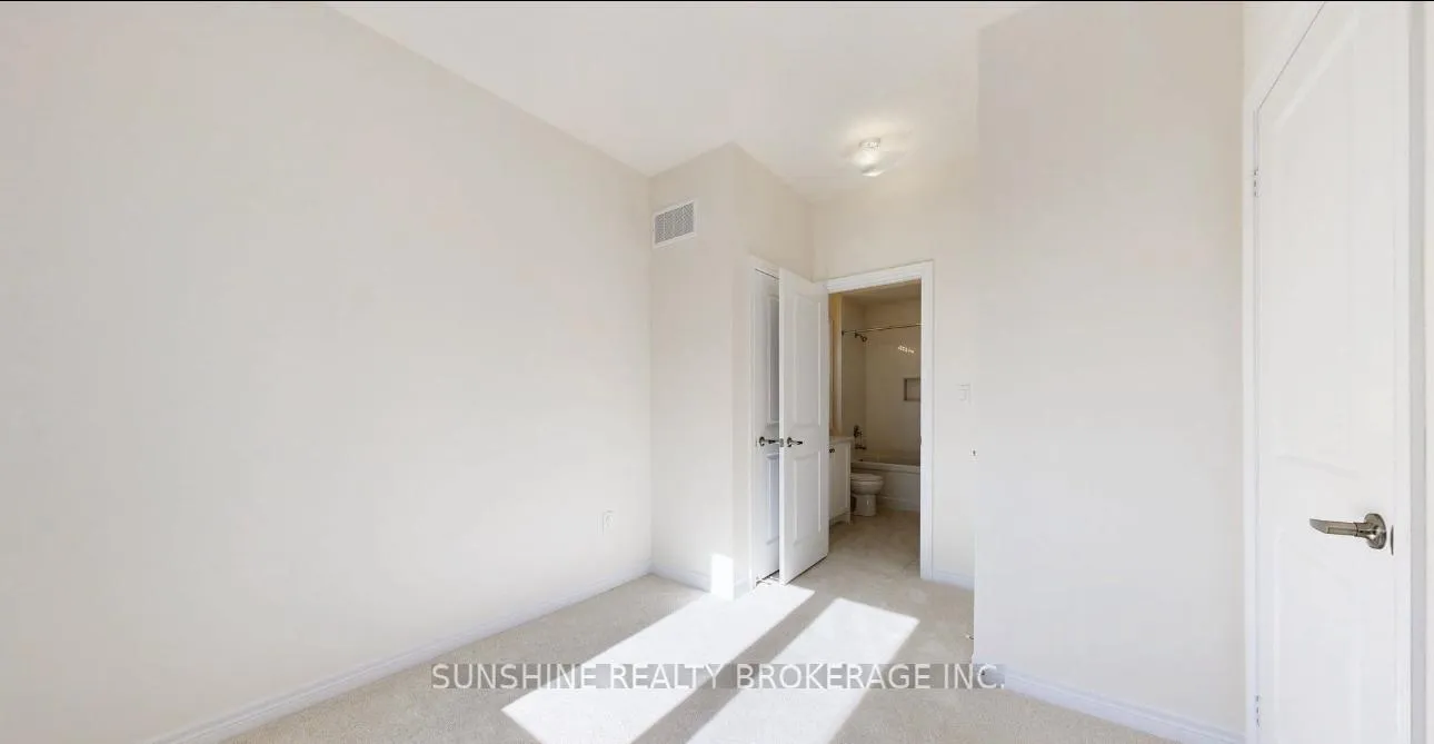 Photo 17 of 29 Mindanao Avenue, Markham, Victoria Manor-Jennings Gate — HOMEH