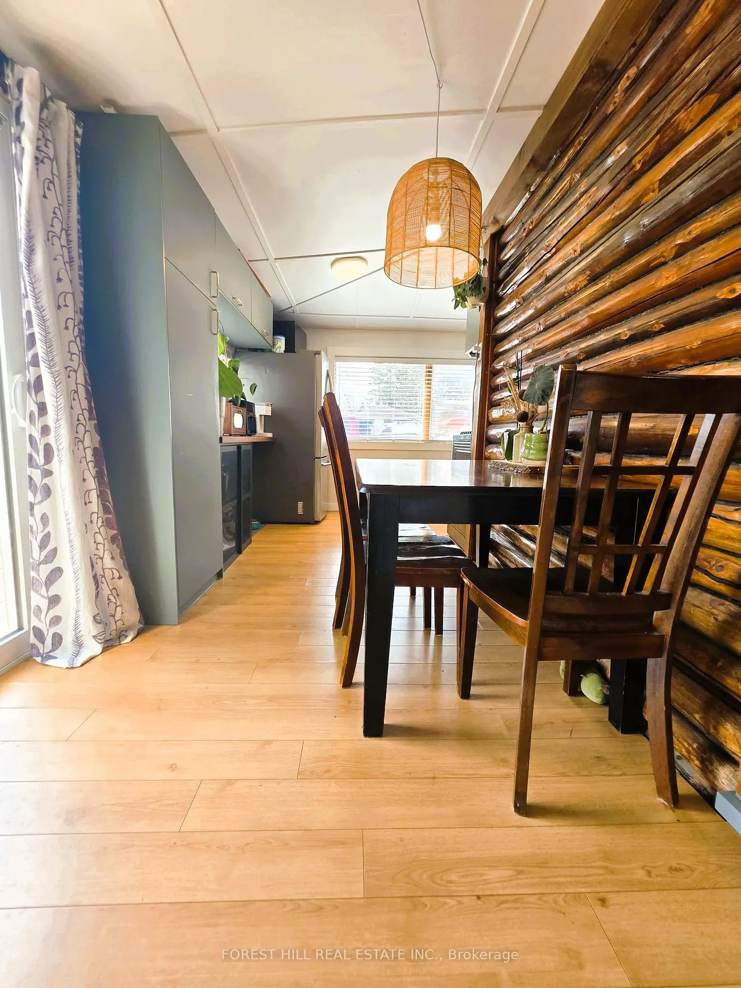 Photo 8 of 2224 Lakeshore Road E, Oro-Medonte, Hawkestone — HOMEH