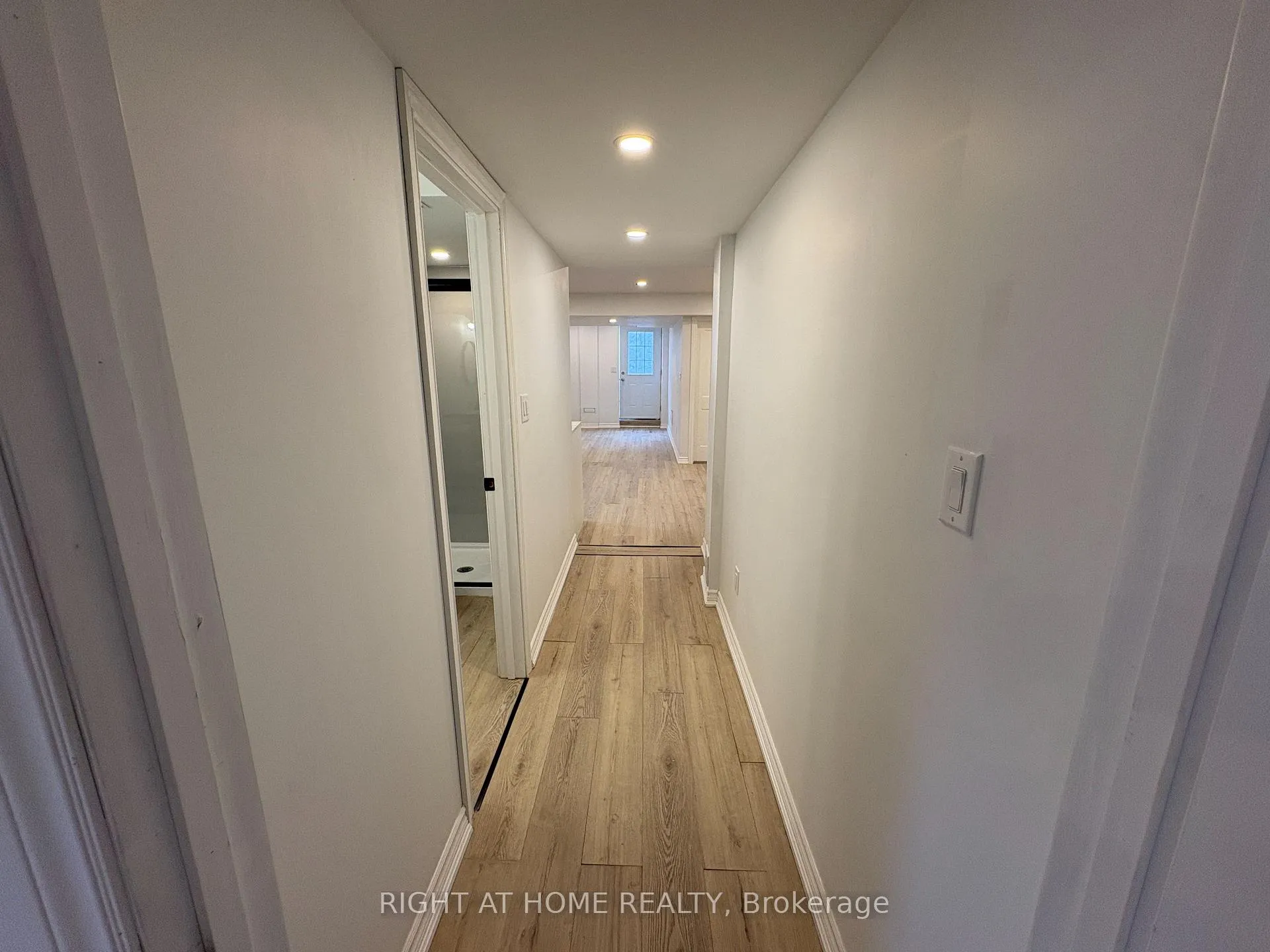 Photo 11 of 1501 Tamarck Point, Milton, Cobban — HOMEH
