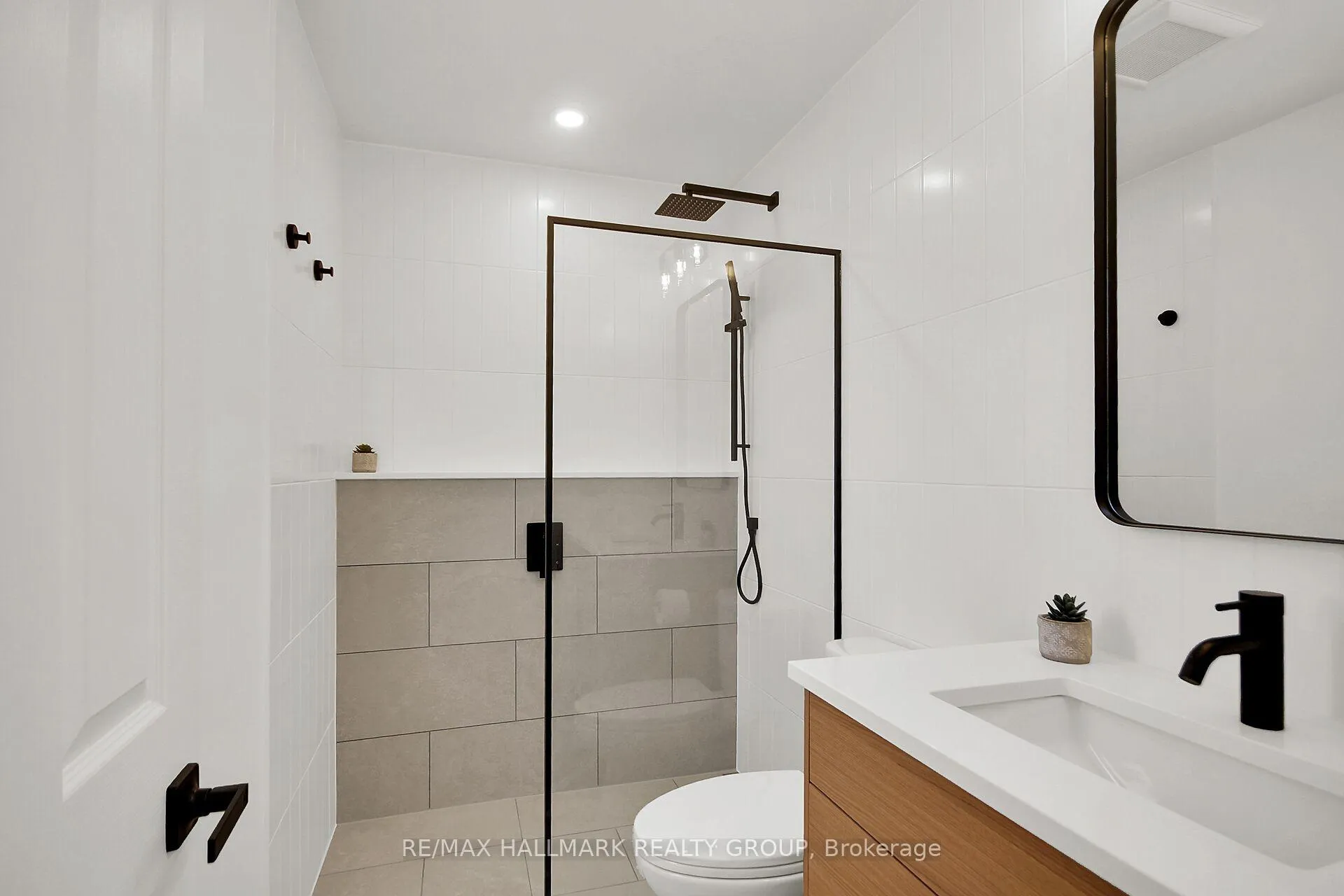 Photo 23 of 26 Raftus Square, Ottawa, Barrhaven - Pheasant Run — HOMEH