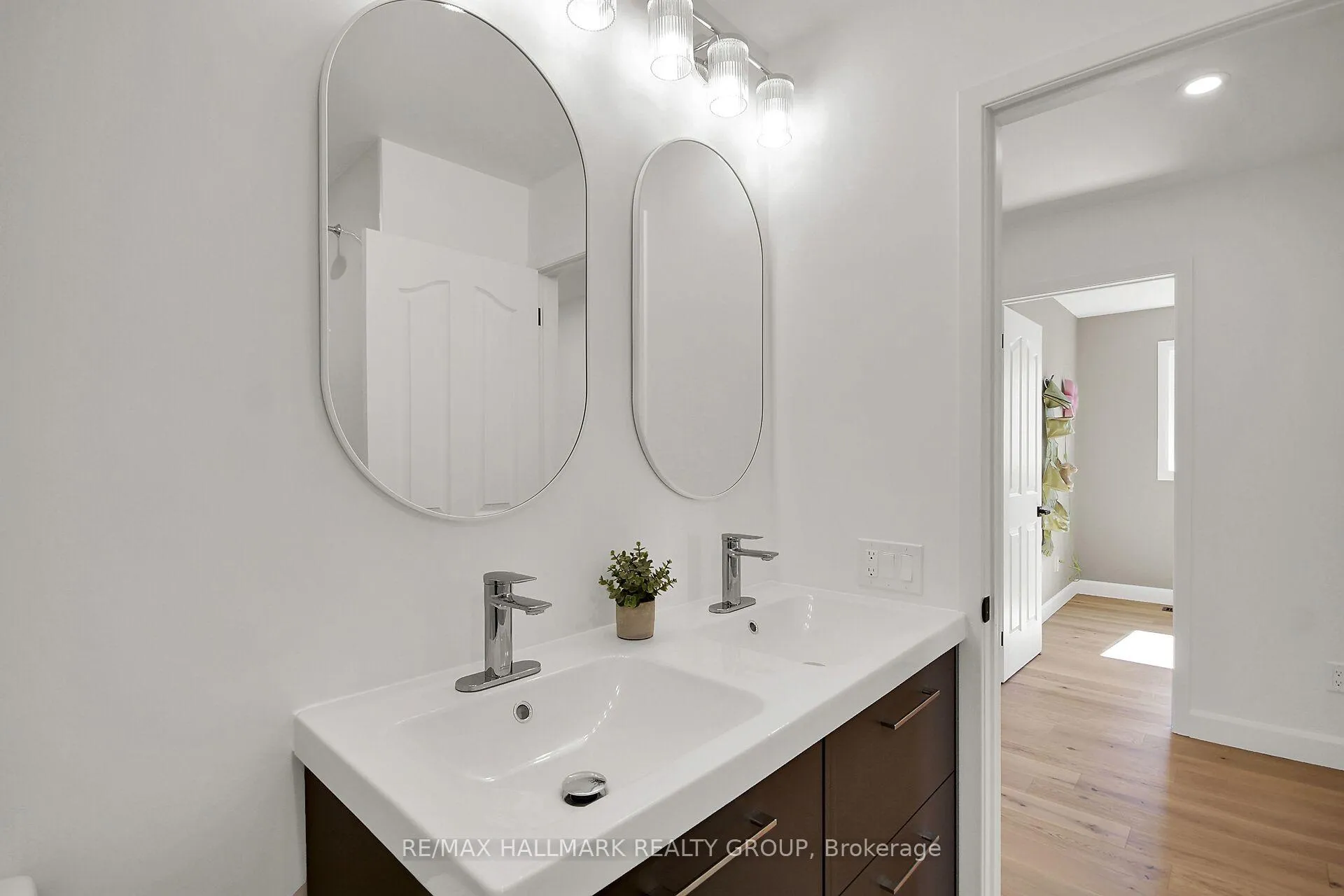 Photo 33 of 26 Raftus Square, Ottawa, Barrhaven - Pheasant Run — HOMEH