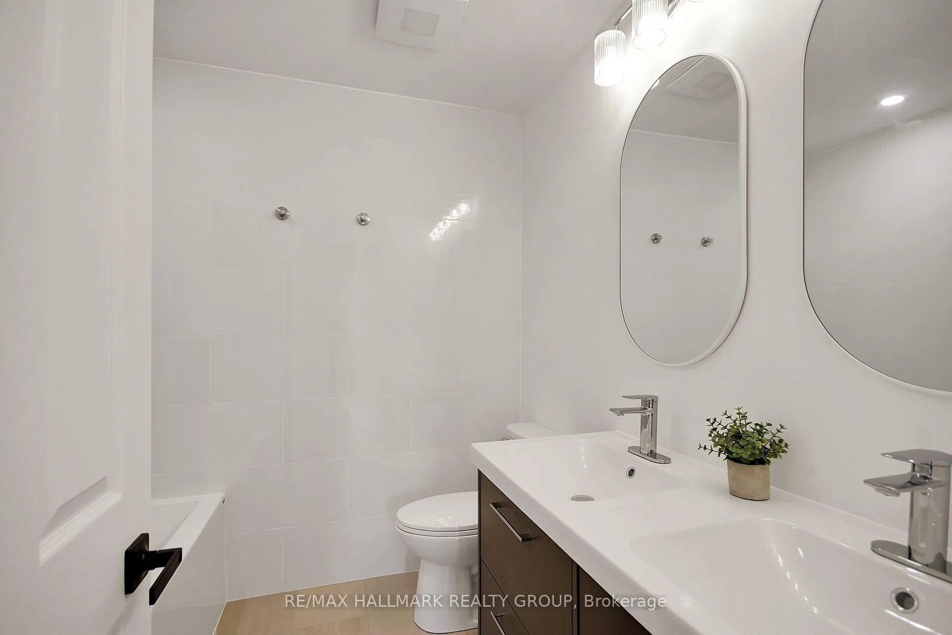 Photo 35 of 26 Raftus Square, Ottawa, Barrhaven - Pheasant Run — HOMEH