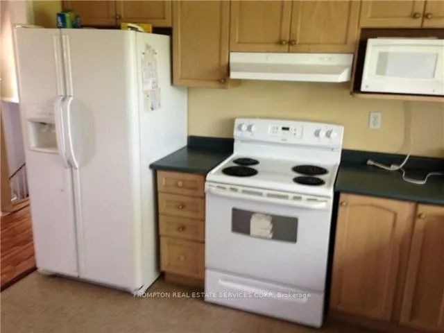 Photo 3 of 195 Cline Avenue S, Hamilton, Ainslie Wood — HOMEH