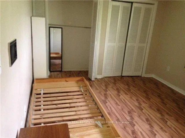 Photo 5 of 195 Cline Avenue S, Hamilton, Ainslie Wood — HOMEH