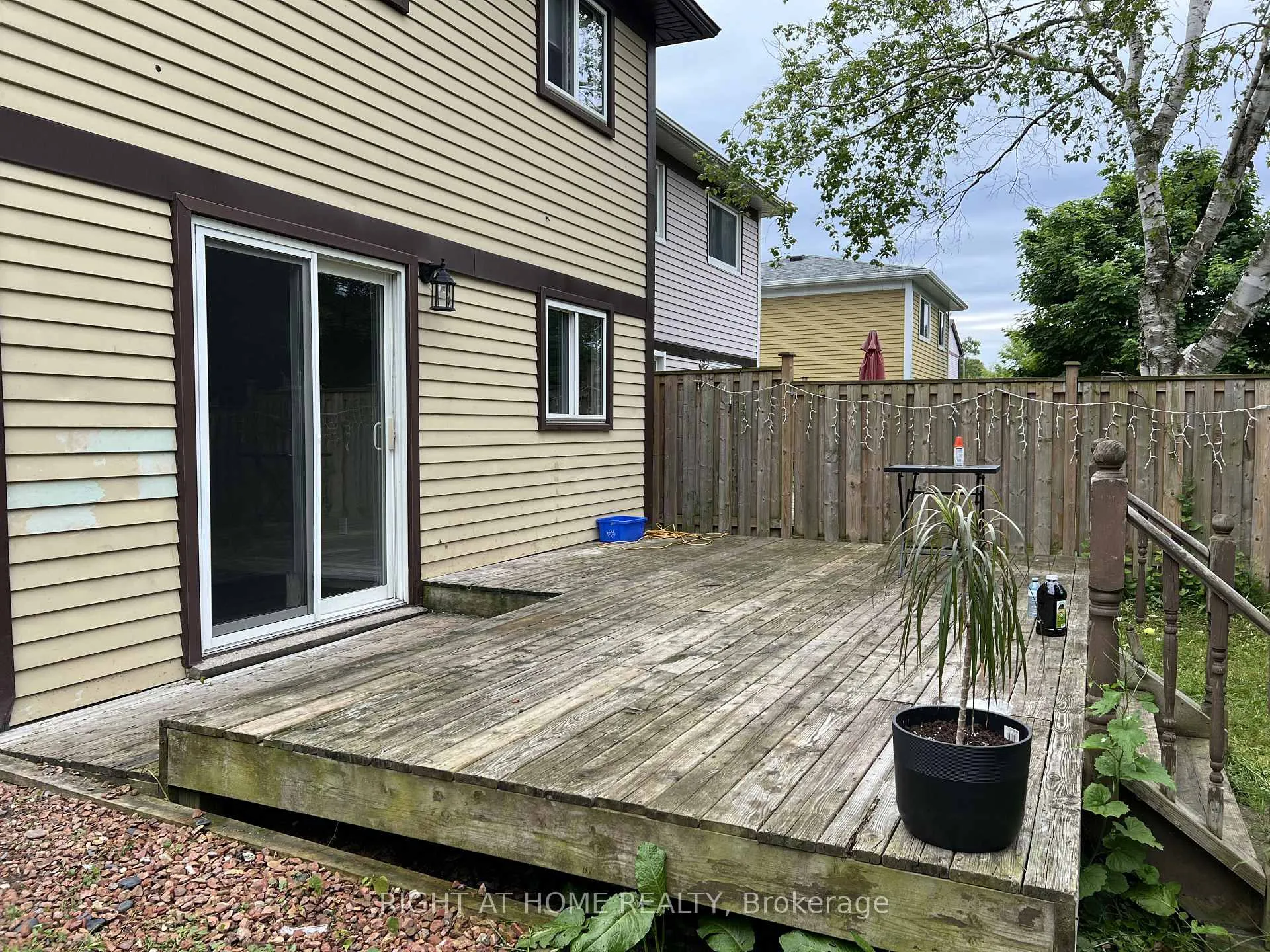 Photo 14 of Unit Walkout Basement, 87 Barrett Crescent, Barrie, Letitia Heights — HOMEH