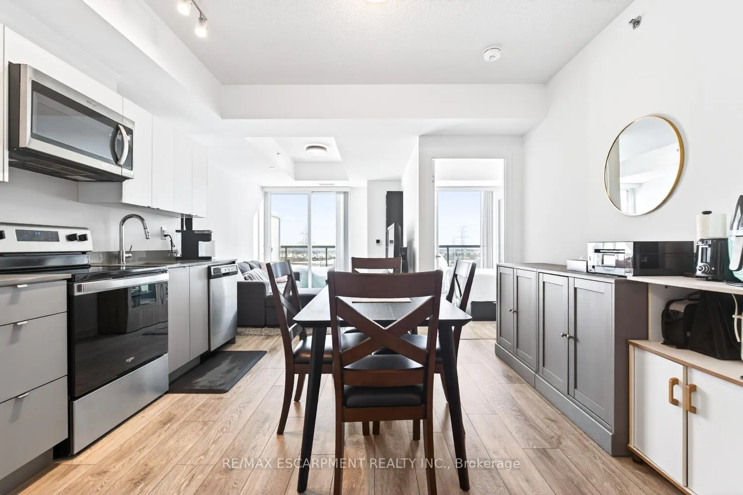 Photo 9 of Unit A802, 3210 Dakota Common, Burlington, Alton — HOMEH