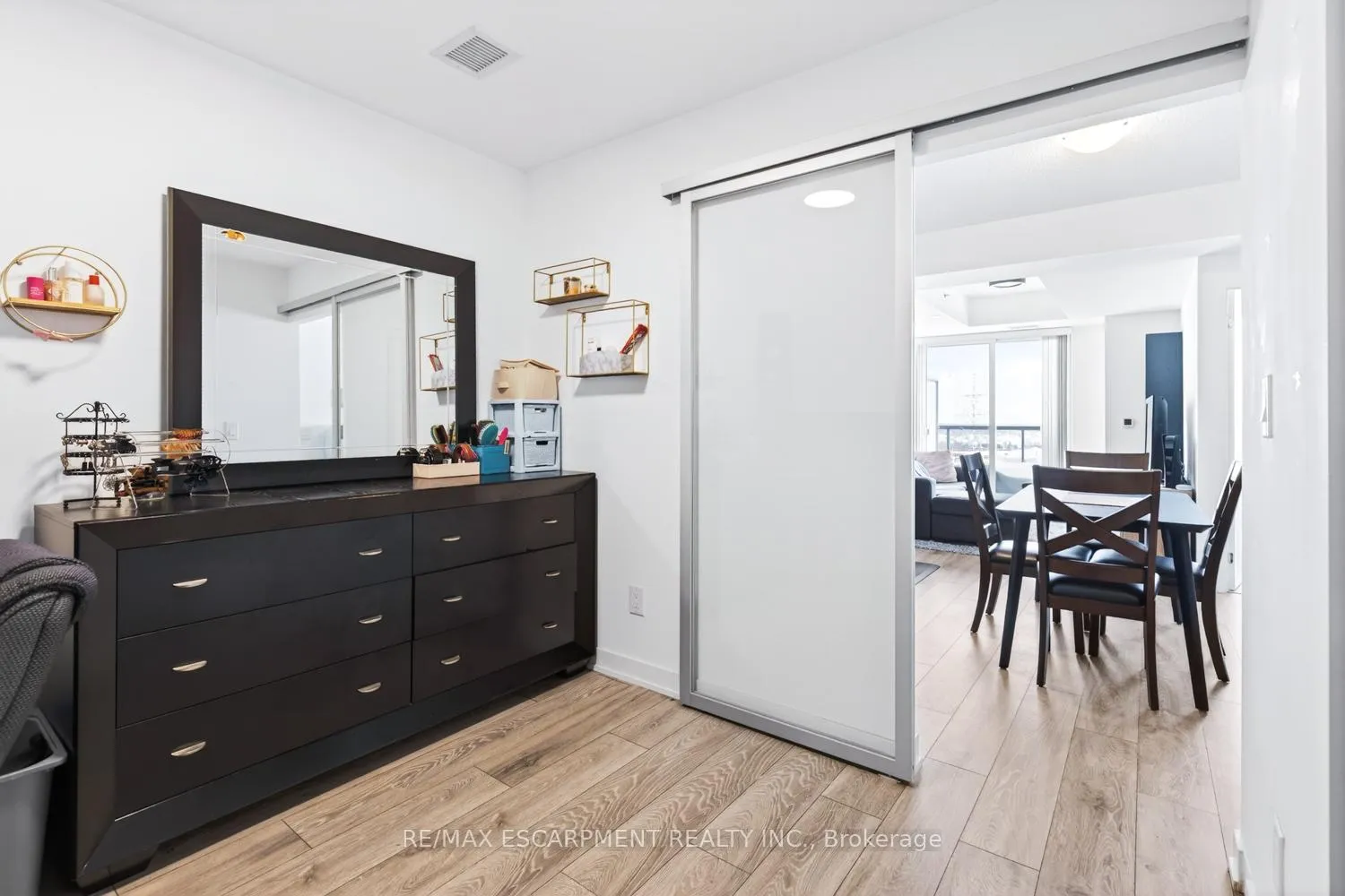 Photo 11 of Unit A802, 3210 Dakota Common, Burlington, Alton — HOMEH