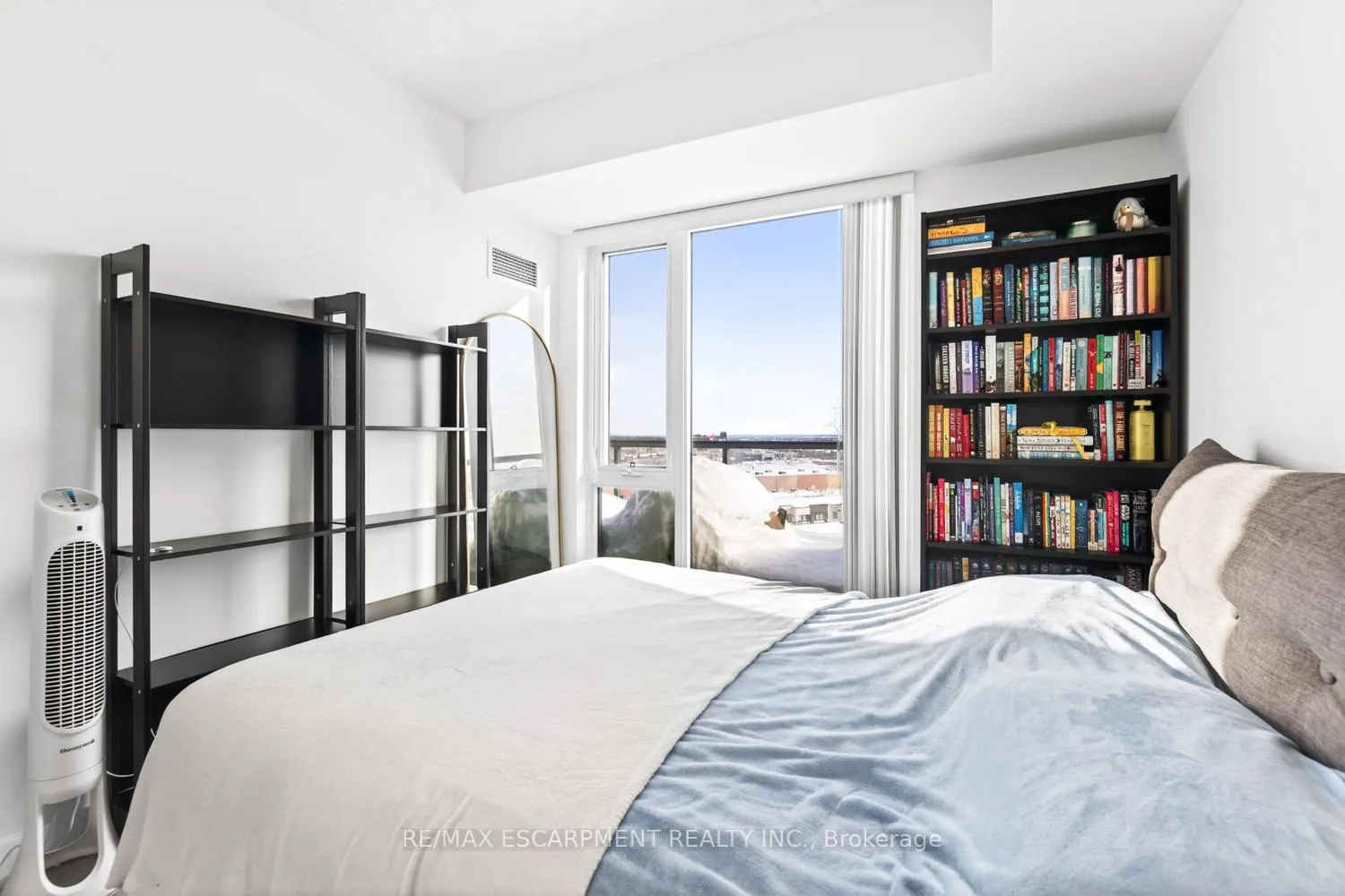 Photo 19 of Unit A802, 3210 Dakota Common, Burlington, Alton — HOMEH