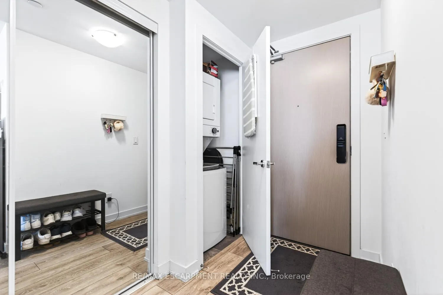 Photo 22 of Unit A802, 3210 Dakota Common, Burlington, Alton — HOMEH