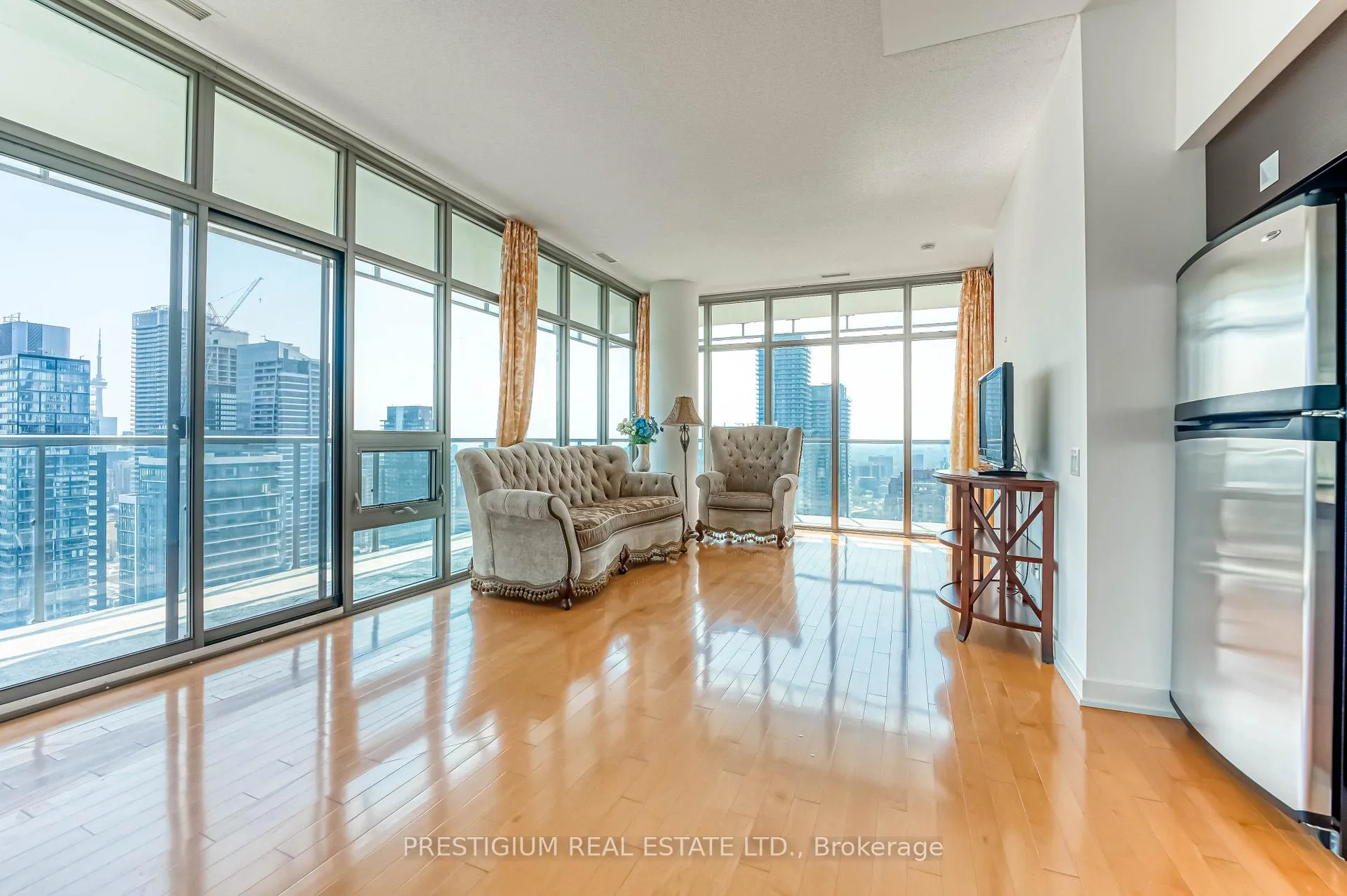 Photo 10 of Unit 3704, 33 Charles Street E, Toronto, Church-Yonge Corridor — HOMEH