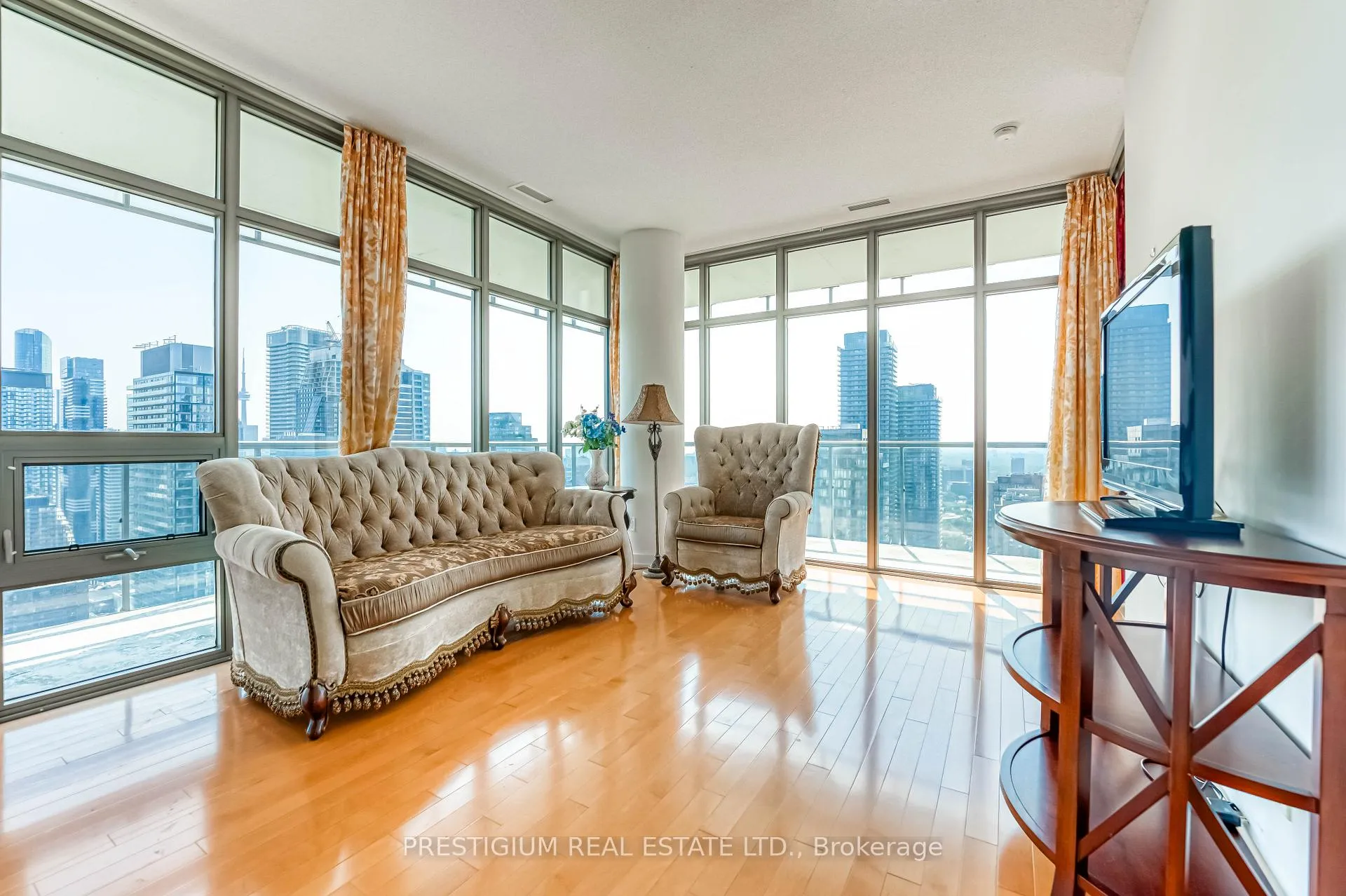 Photo 11 of Unit 3704, 33 Charles Street E, Toronto, Church-Yonge Corridor — HOMEH
