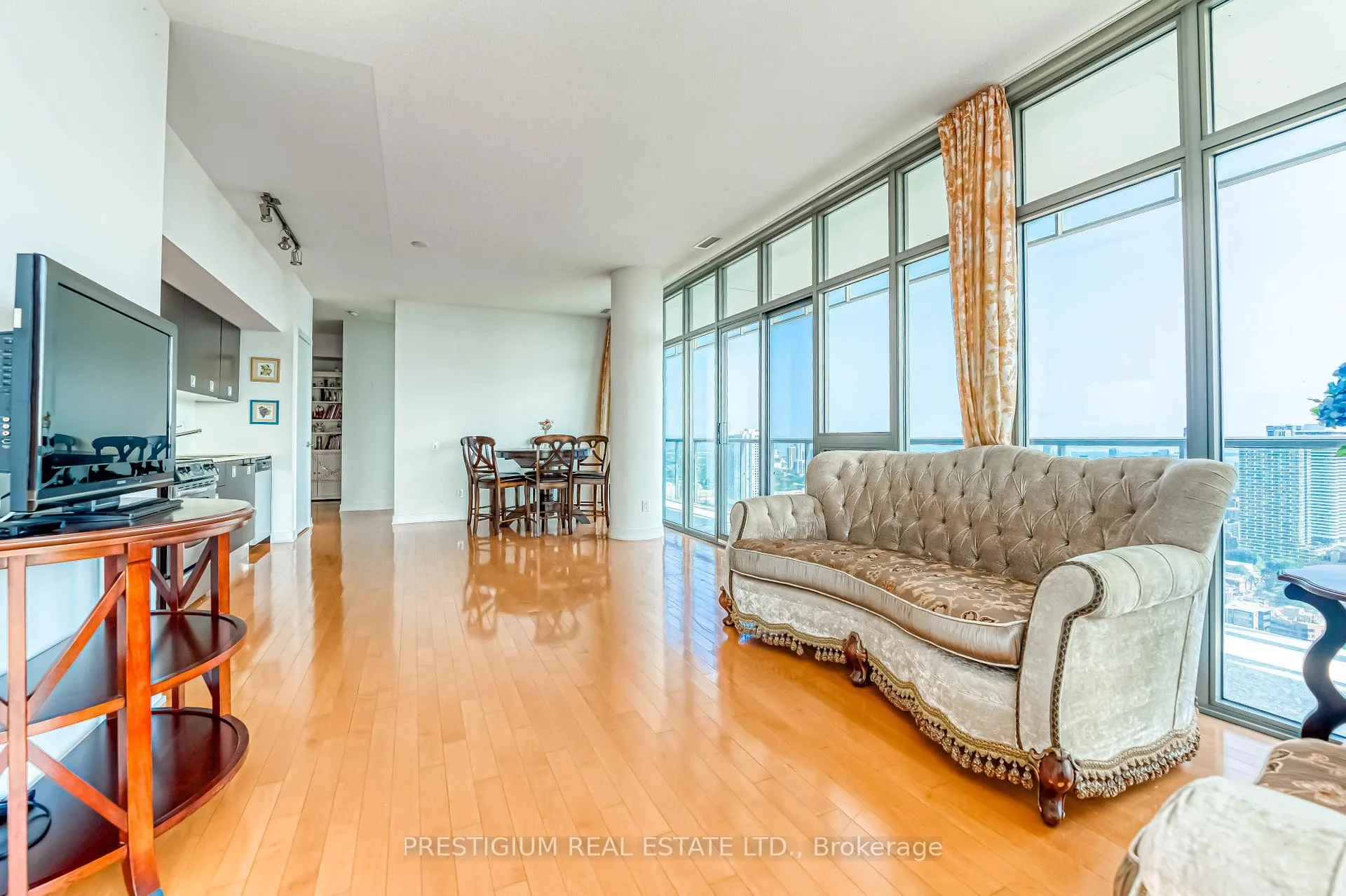 Photo 12 of Unit 3704, 33 Charles Street E, Toronto, Church-Yonge Corridor — HOMEH
