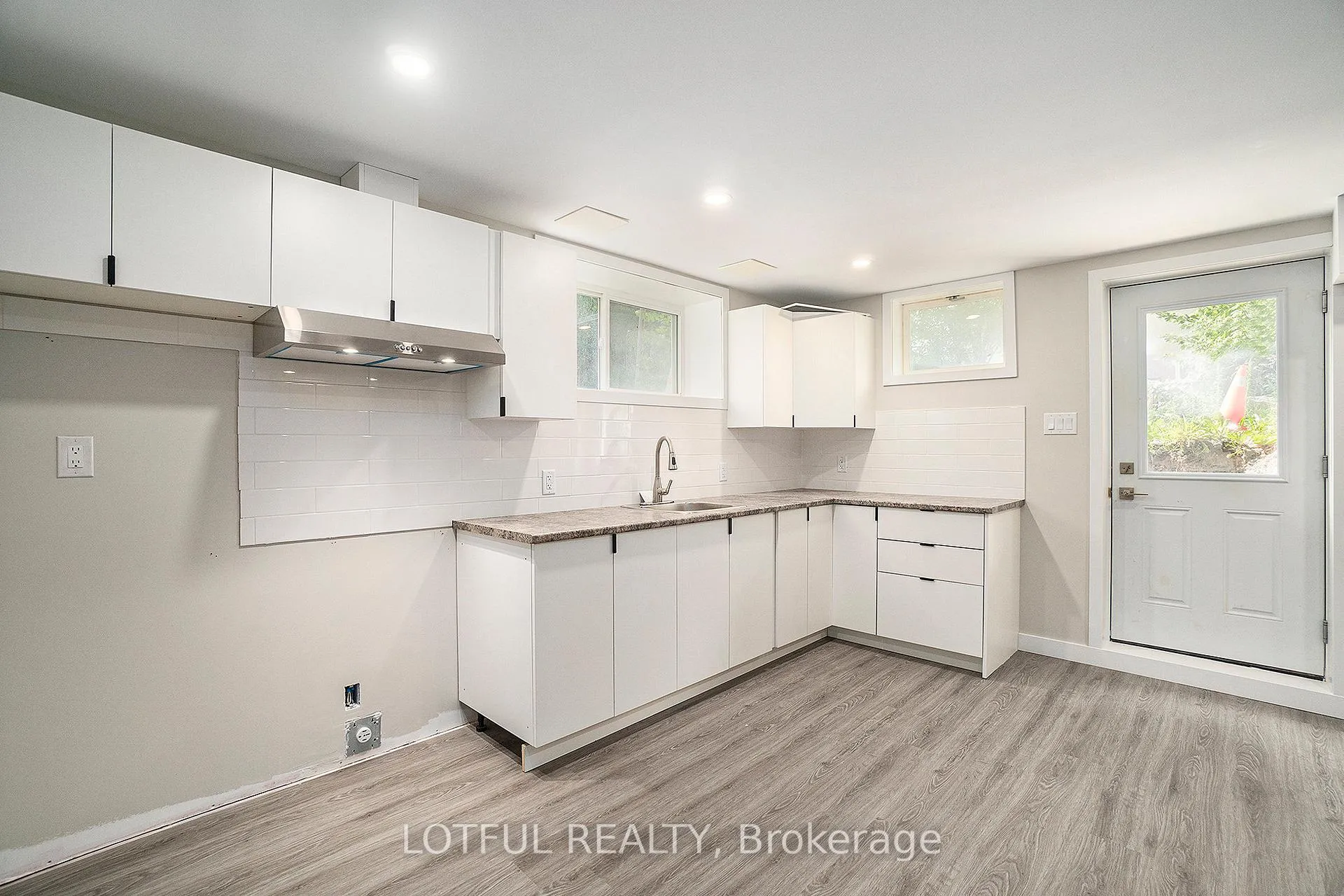 Photo 9 of Unit C, 2647 Priscilla Street, Ottawa, Britannia — HOMEH