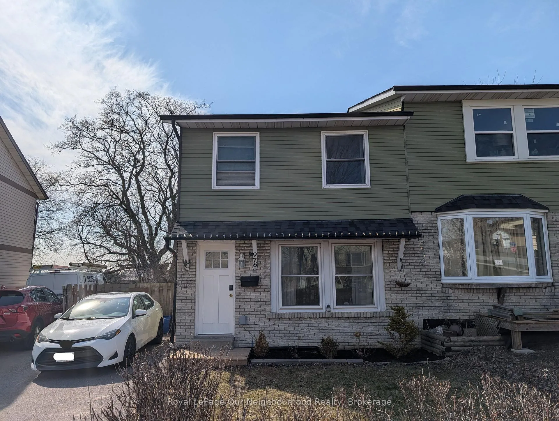 Front of 976 Southport Drive