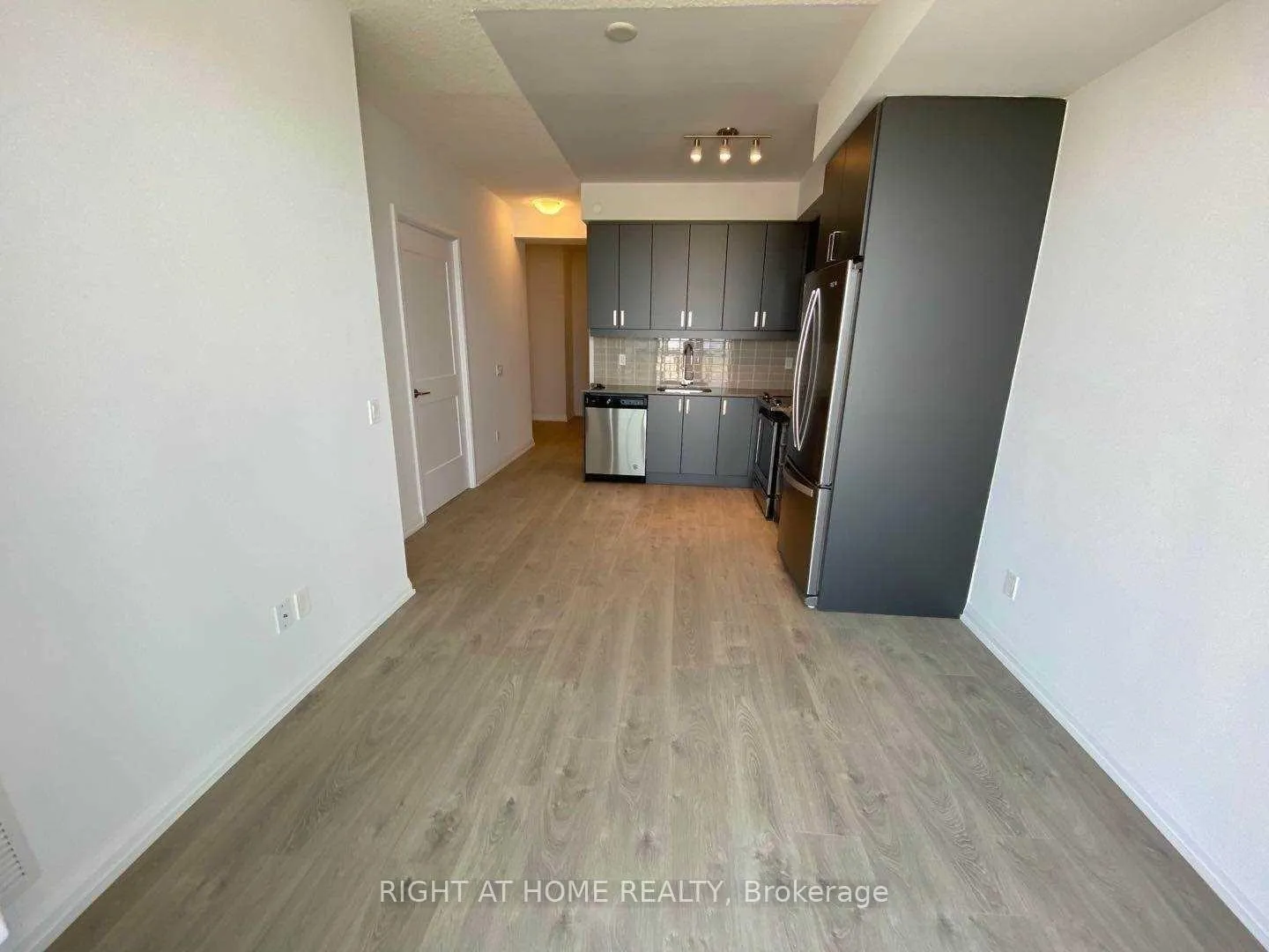 Photo 3 of Unit 2302, 7895 Jane Street, Vaughan, Concord — HOMEH