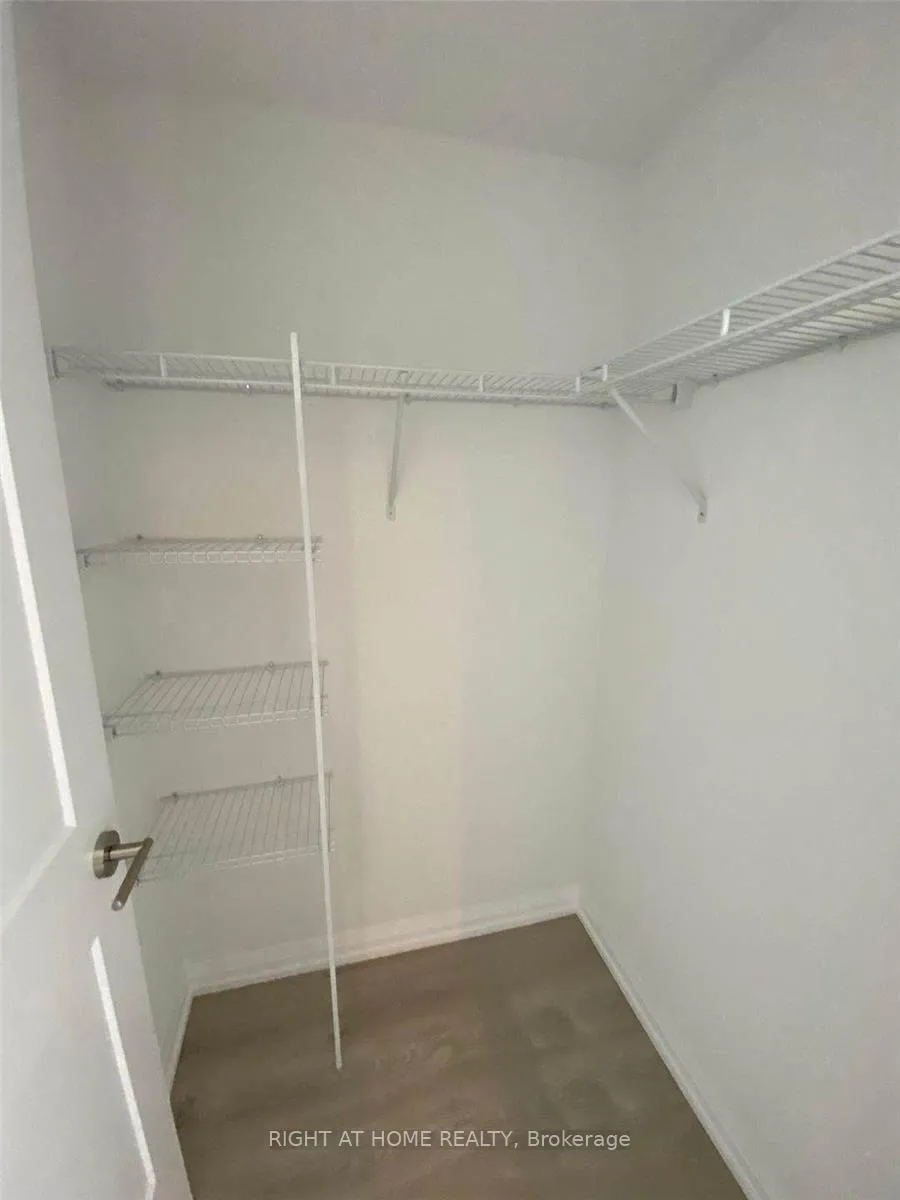 Photo 6 of Unit 2302, 7895 Jane Street, Vaughan, Concord — HOMEH