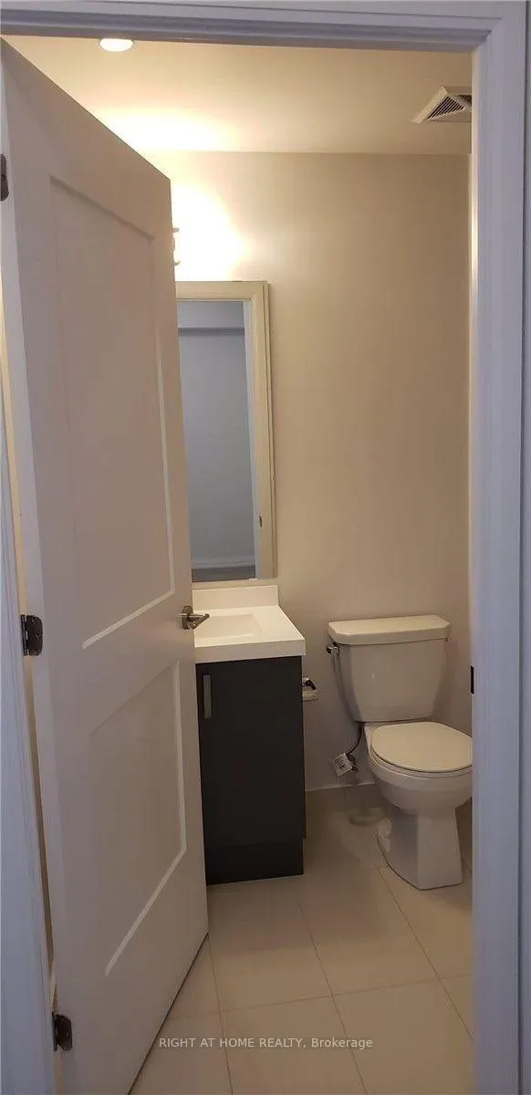 Photo 7 of Unit 2302, 7895 Jane Street, Vaughan, Concord — HOMEH