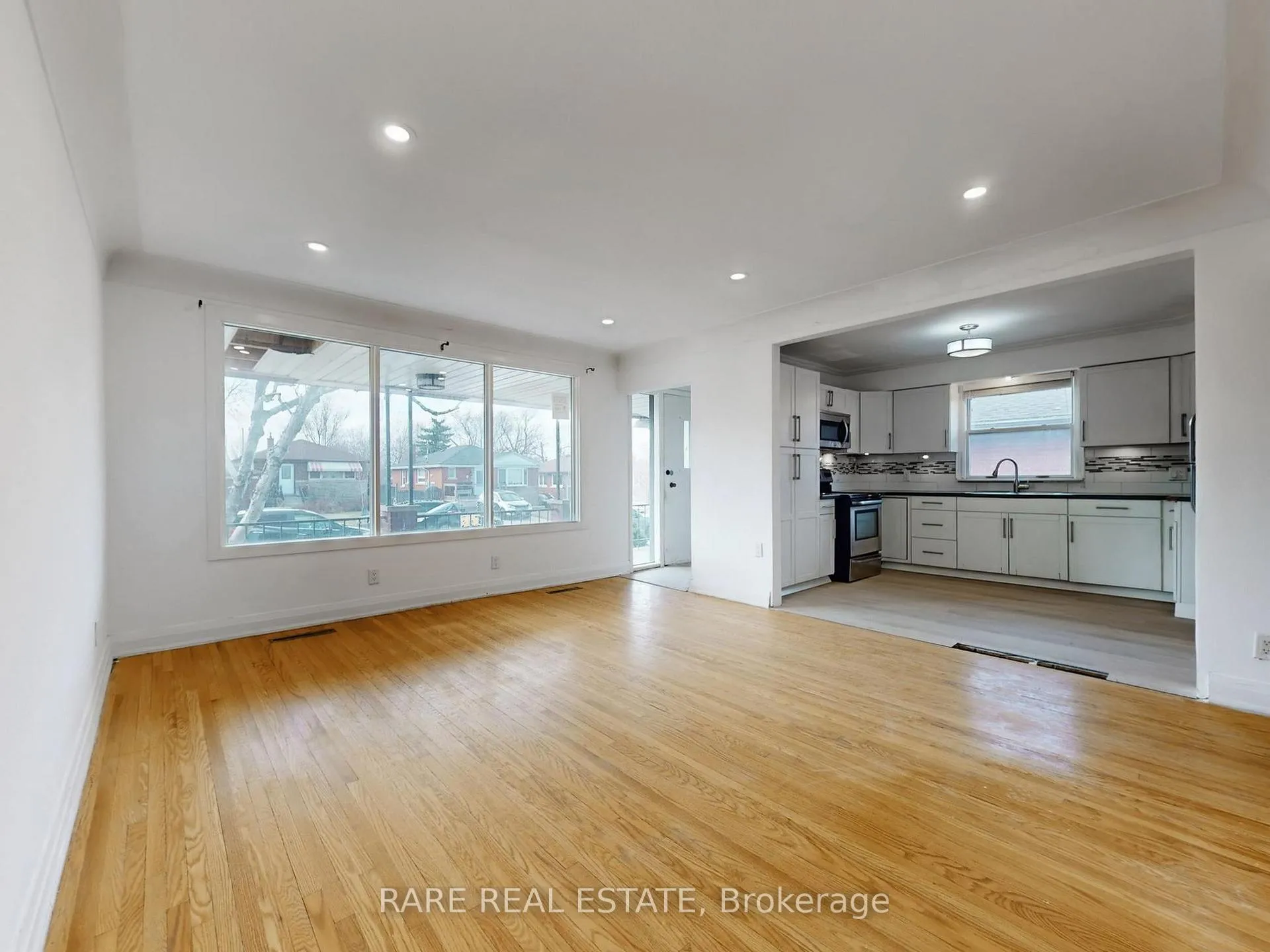 Photo 1 of Unit Main, 359 East 42nd Street, Hamilton, Hampton Heights — HOMEH