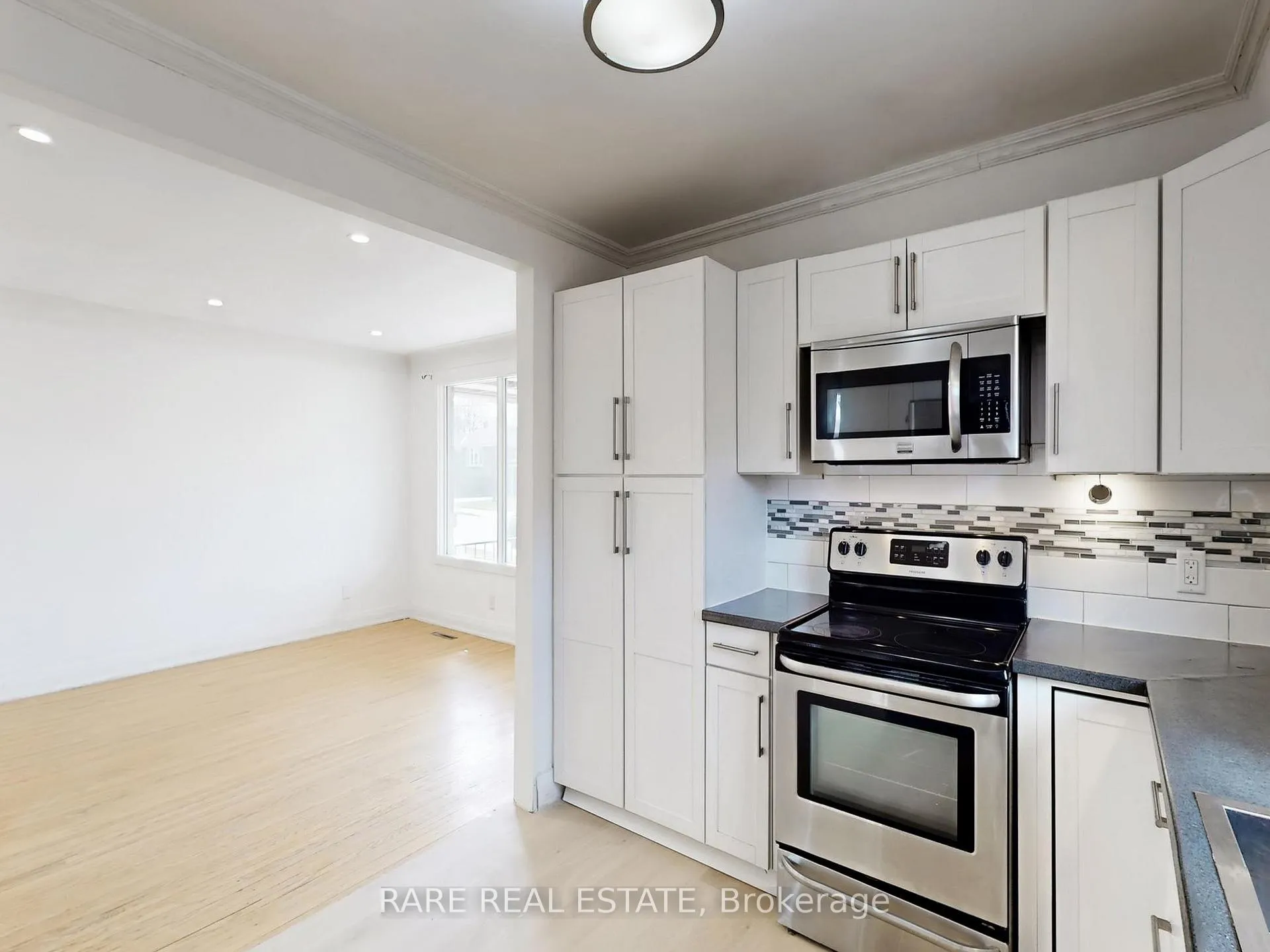 Photo 9 of Unit Main, 359 East 42nd Street, Hamilton, Hampton Heights — HOMEH