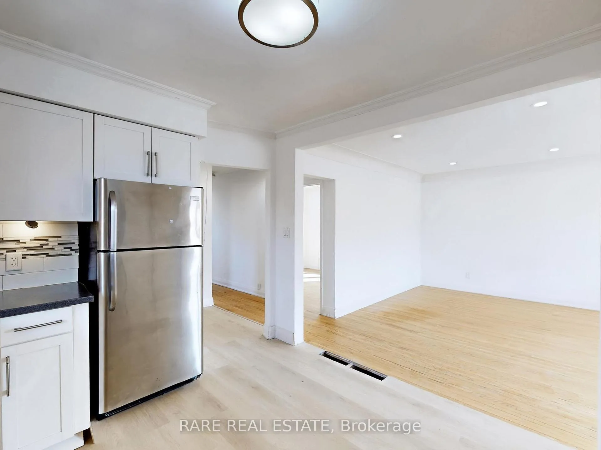 Photo 10 of Unit Main, 359 East 42nd Street, Hamilton, Hampton Heights — HOMEH