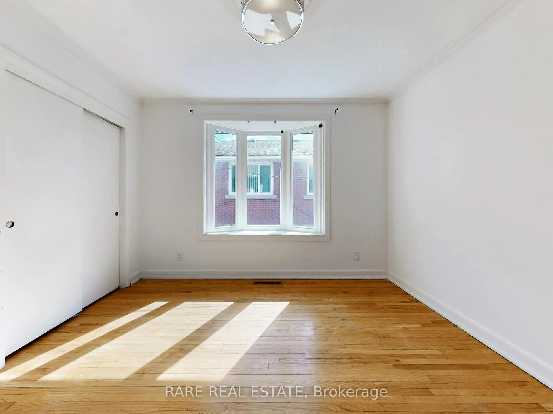 Photo 16 of Unit Main, 359 East 42nd Street, Hamilton, Hampton Heights — HOMEH