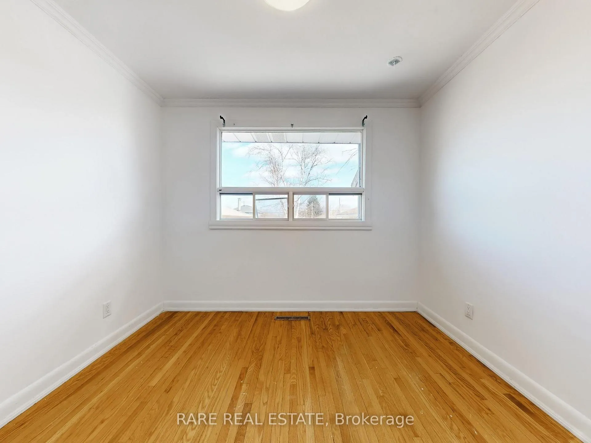 Photo 20 of Unit Main, 359 East 42nd Street, Hamilton, Hampton Heights — HOMEH
