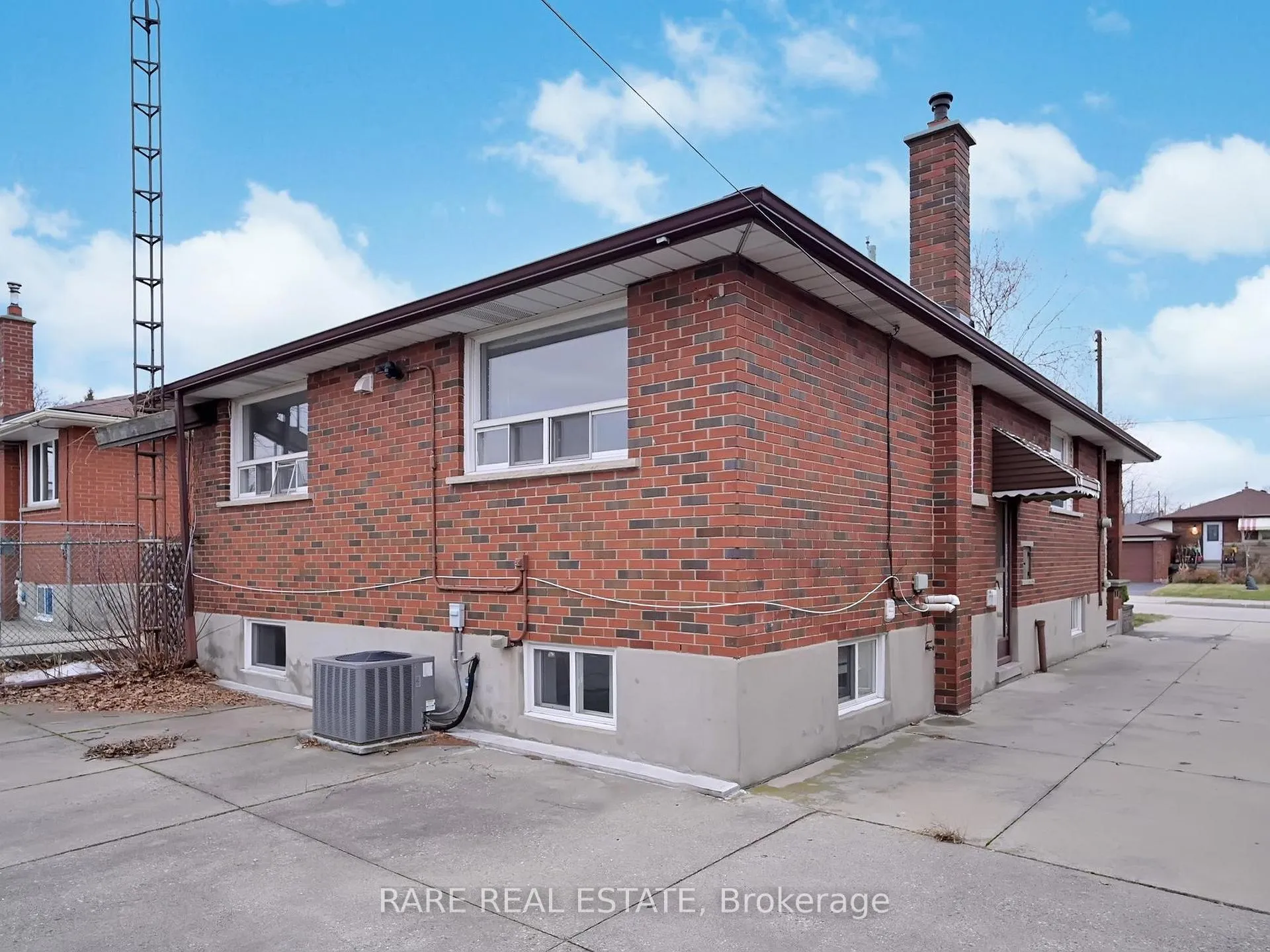 Photo 26 of Unit Main, 359 East 42nd Street, Hamilton, Hampton Heights — HOMEH