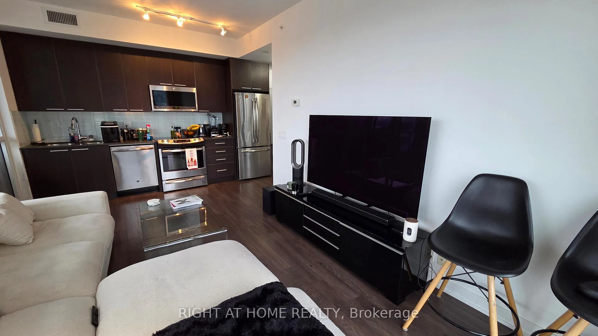 Photo 4 of Unit 2307, 10 Parklawn Road, Markham, Thornlea — HOMEH