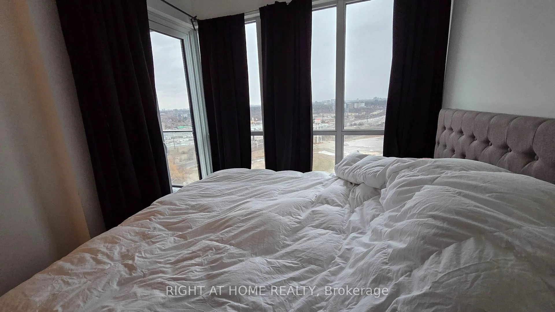 Photo 9 of Unit 2307, 10 Parklawn Road, Markham, Thornlea — HOMEH