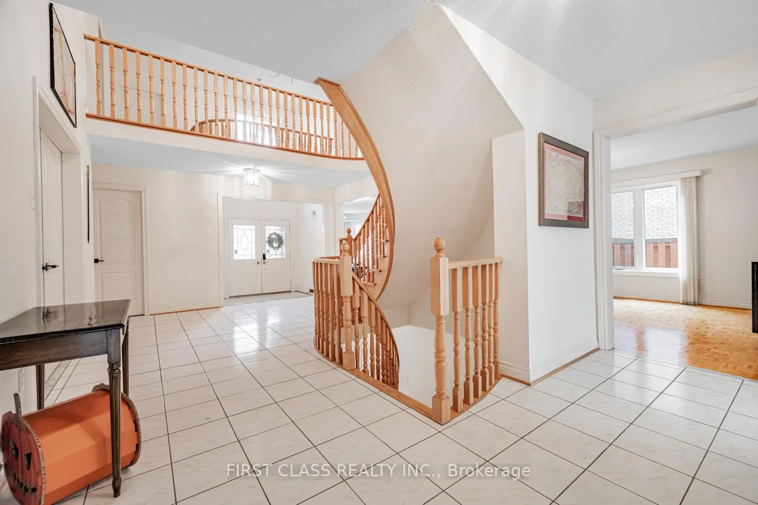 Photo 5 of 220 Timpson Drive, Aurora, Aurora Highlands — HOMEH