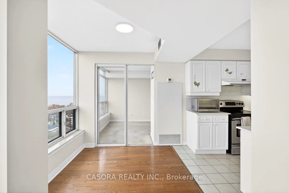 Photo 18 of Unit 1912, 1276 Maple Crossing Boulevard, Burlington, Brant — HOMEH
