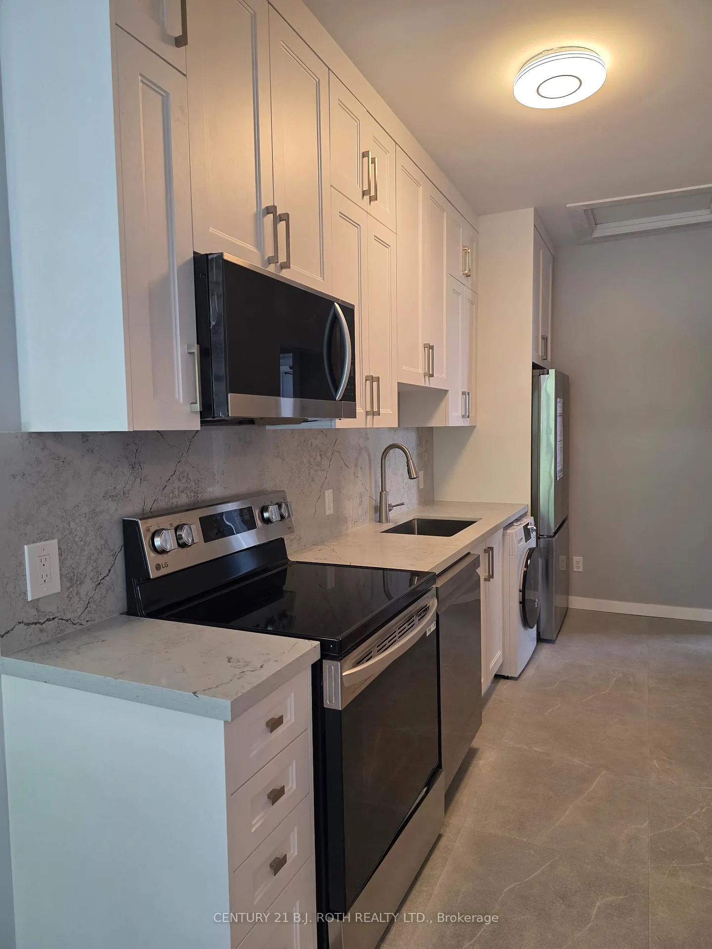 Photo 9 of Unit 2, 82 Albert Street N, Orillia — HOMEH