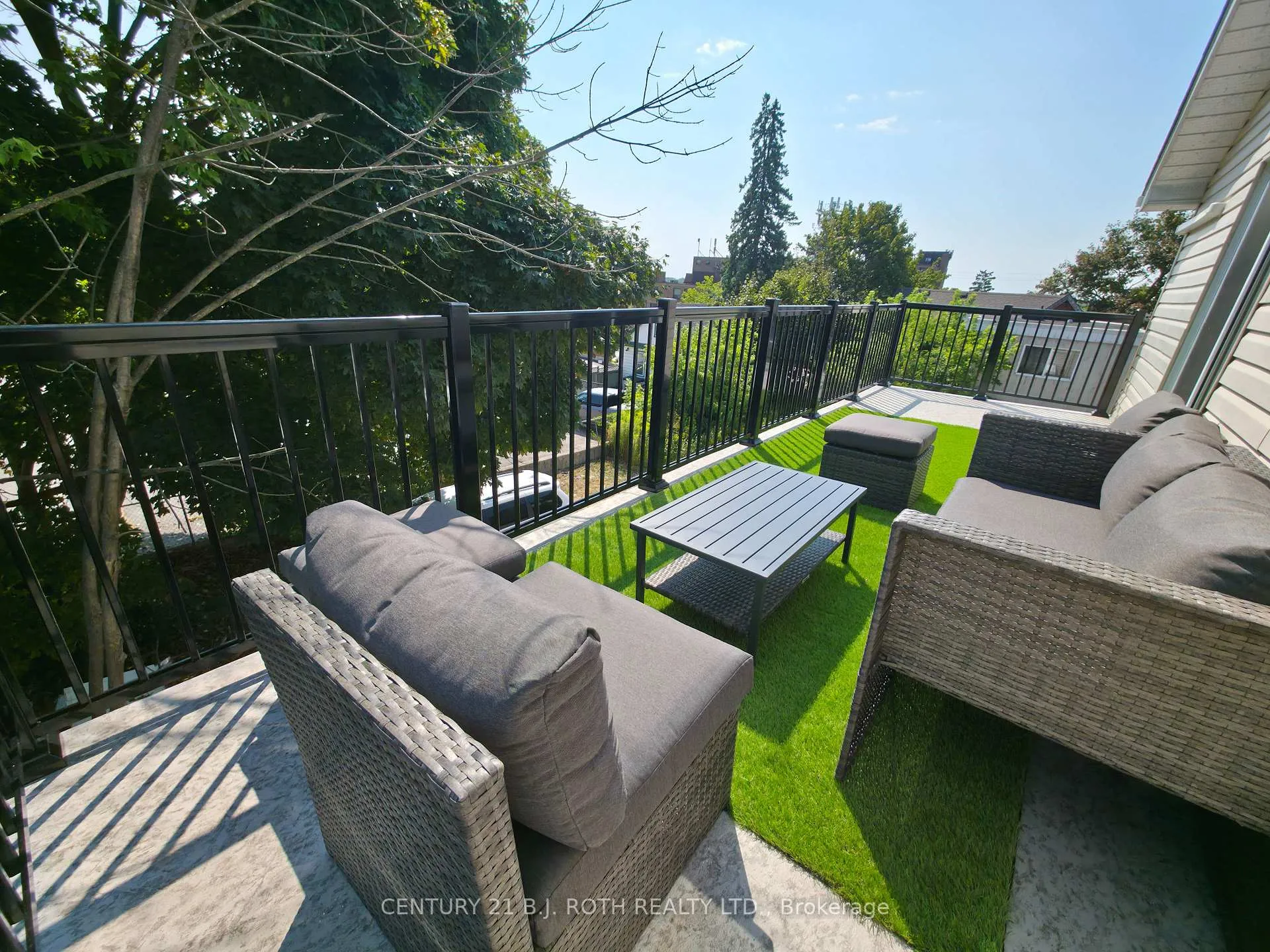 Photo 10 of Unit 2, 82 Albert Street N, Orillia — HOMEH